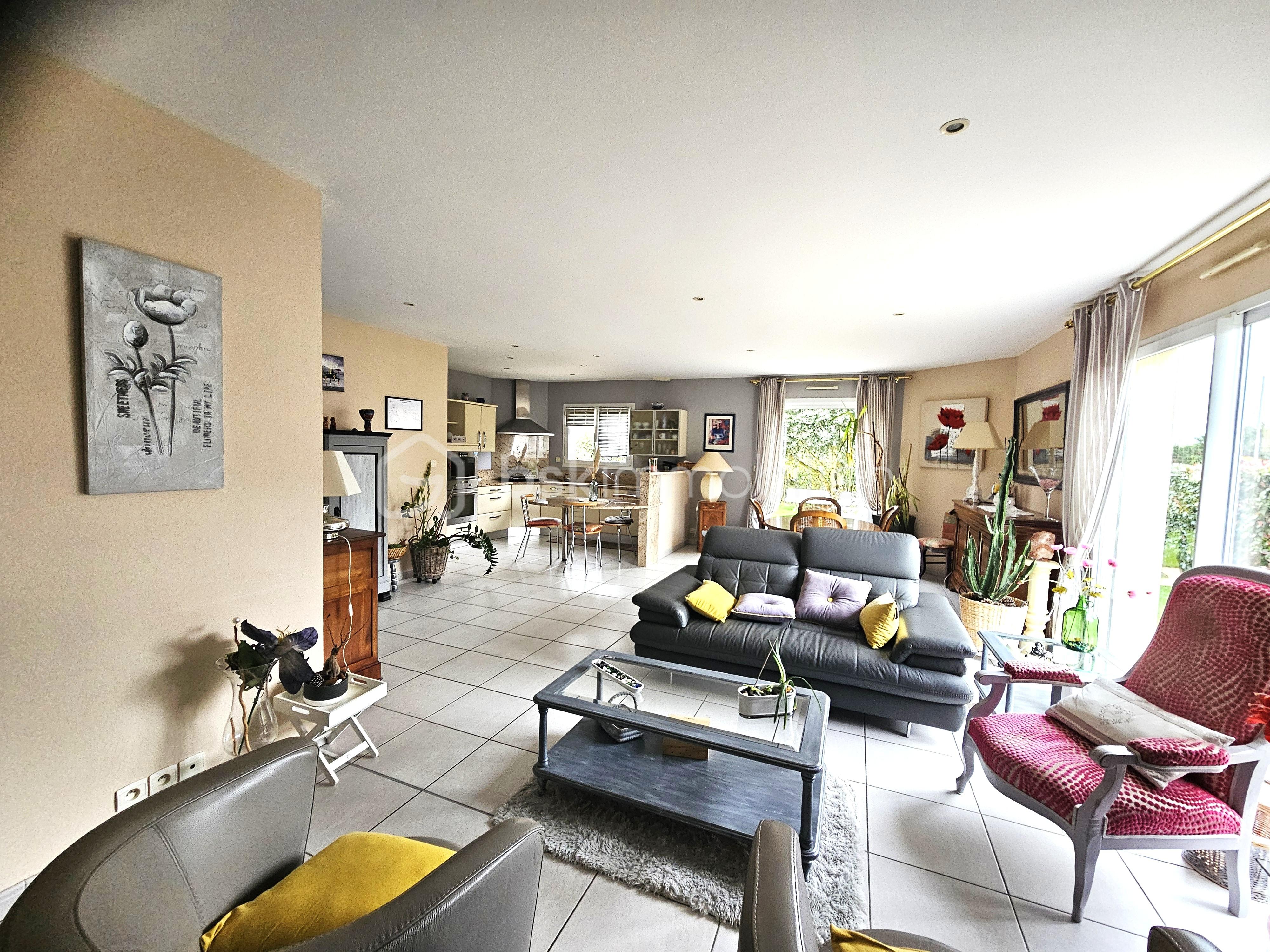 Maison traditionnelle de 90 m² - 2 SAFFRE.jpg