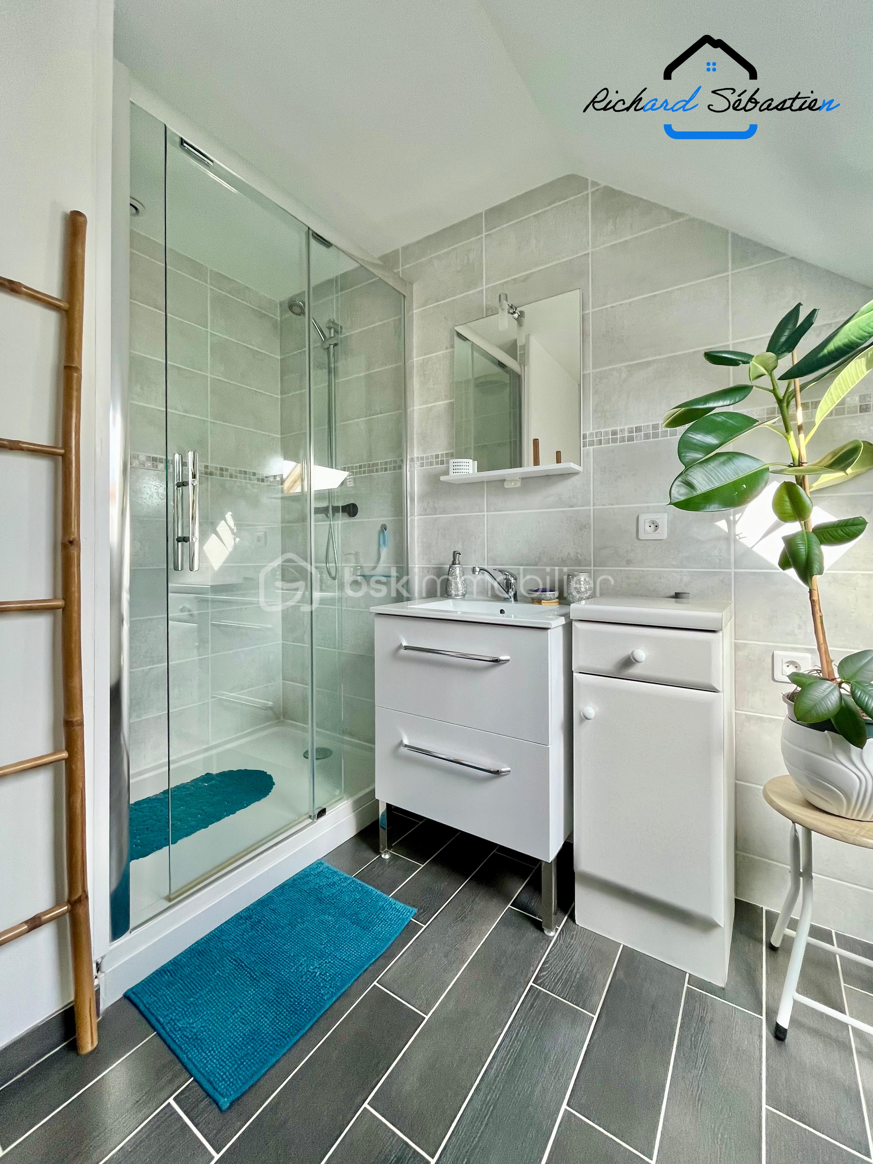 Immeuble mixte de 250 m² - IMG_9938.png