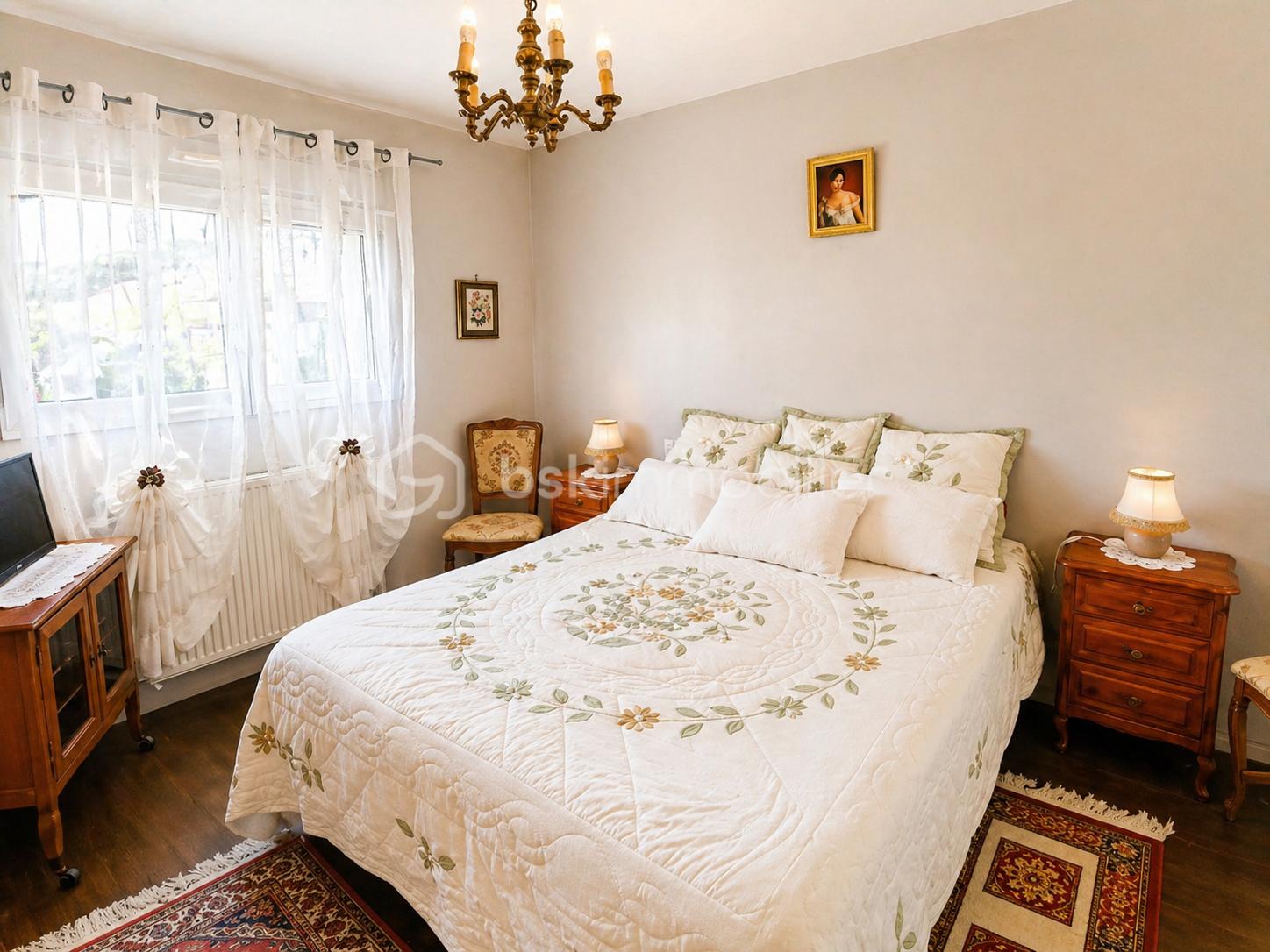 Chambre 2 étage-Le Bras.png