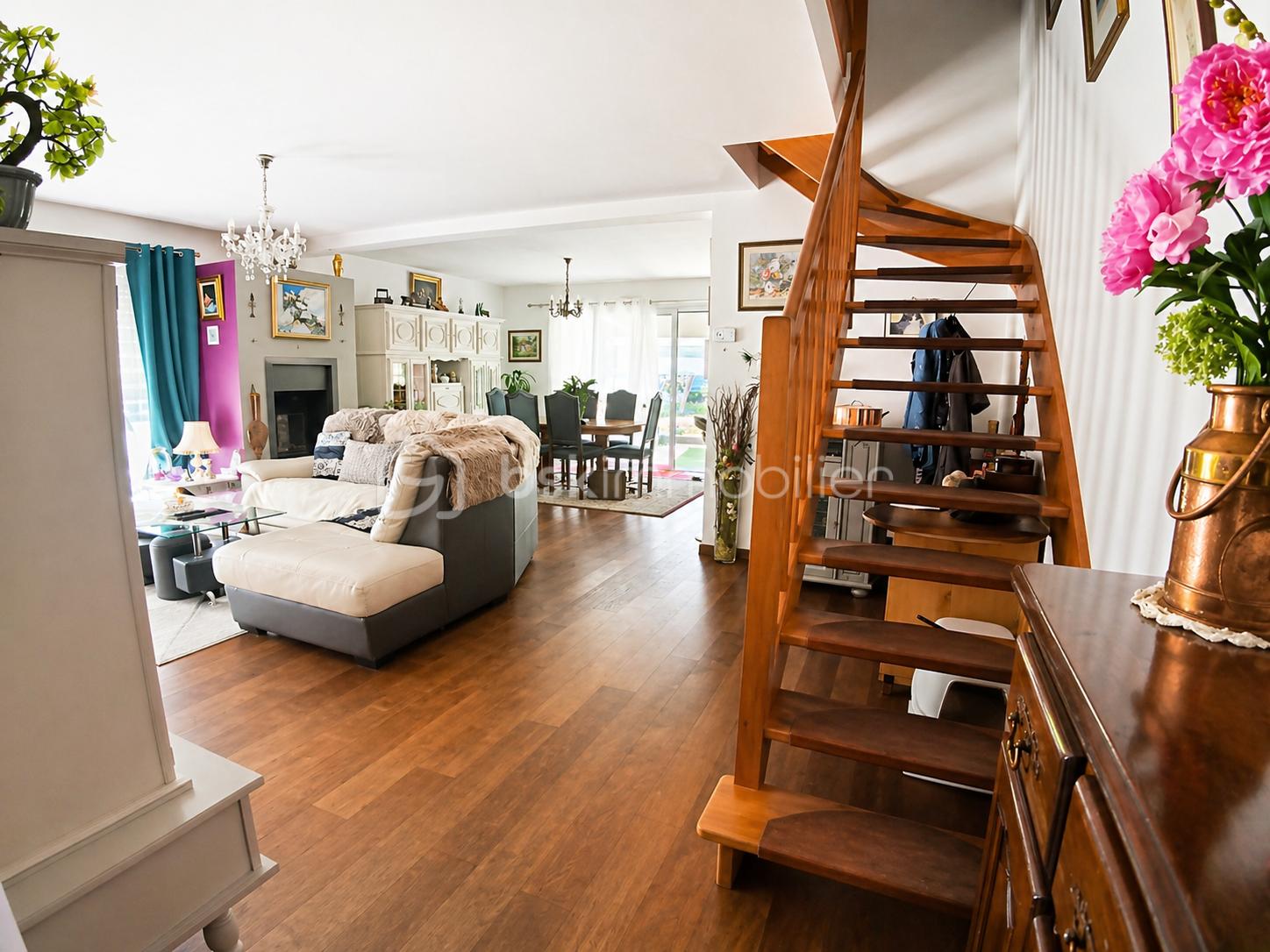 Entrée salon-Le Bras.png