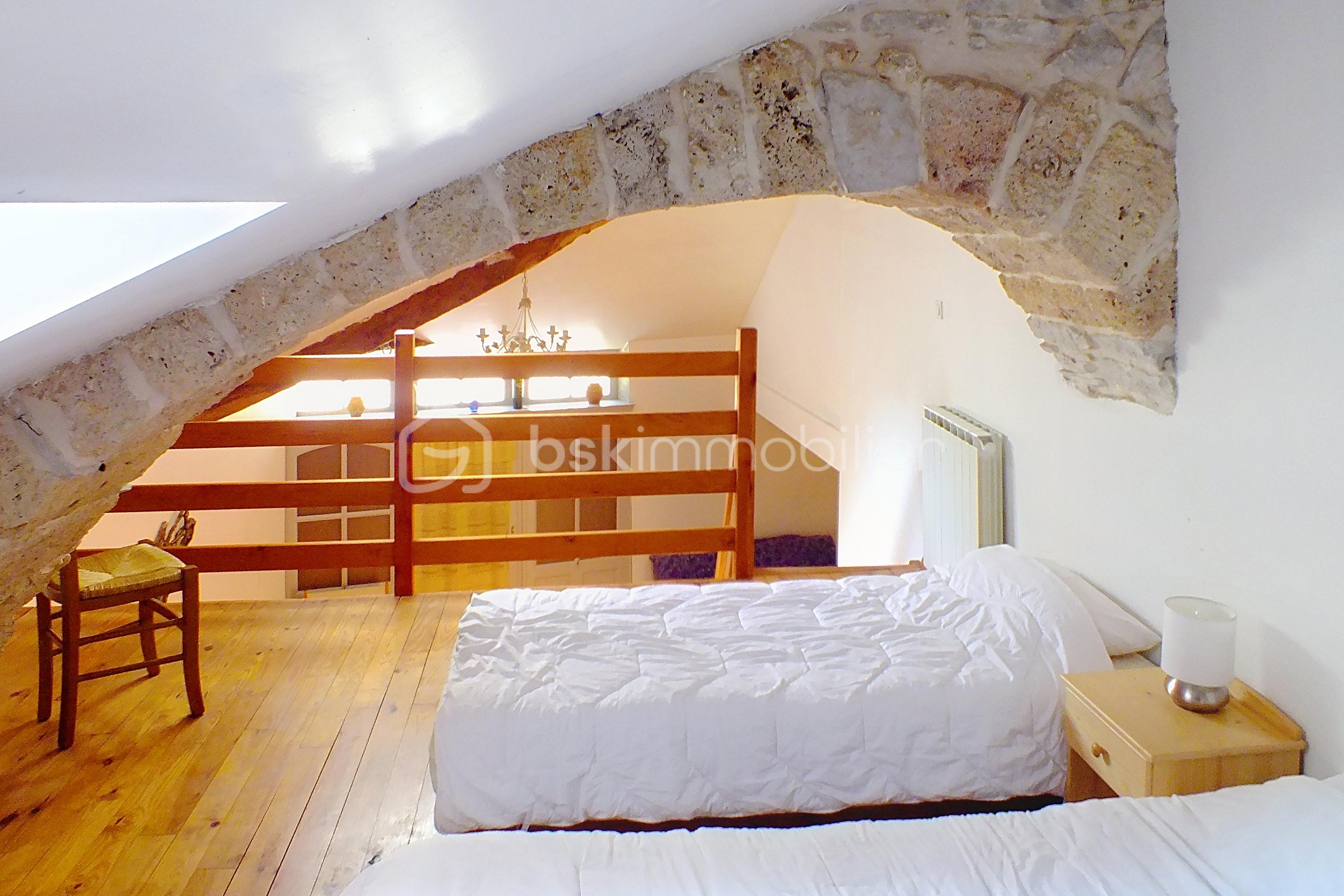 Maison de village de 45 m² - jayet_00001.jpg