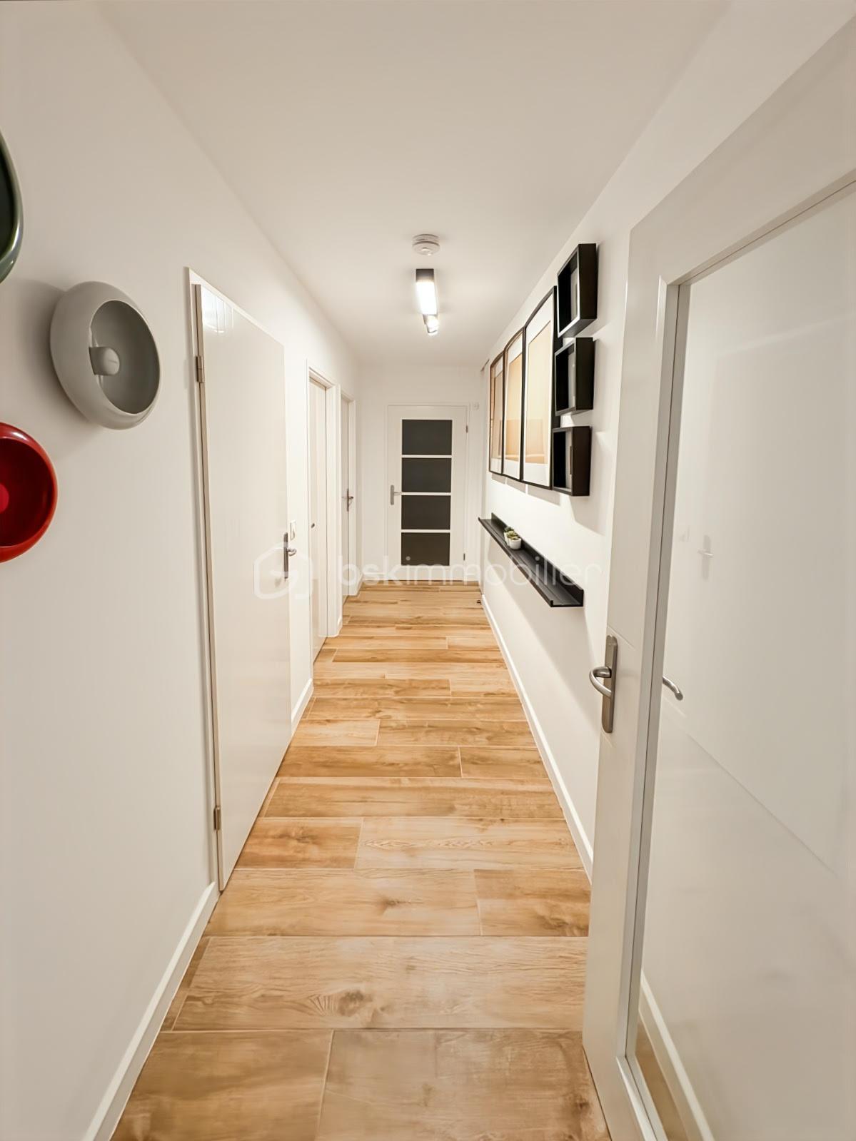 Appartement de 86,20 m² - couloir.jpg