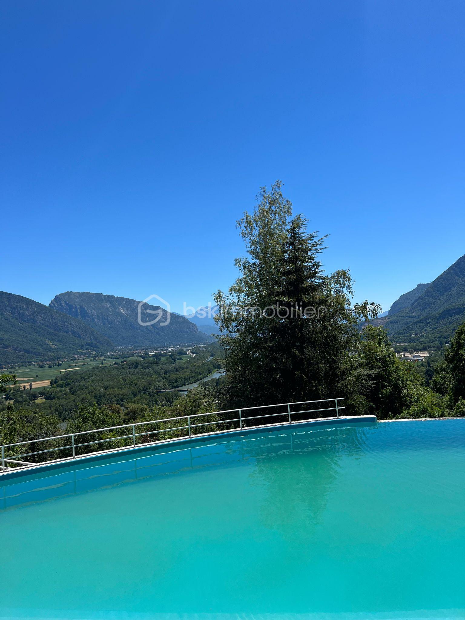 Maison de 335 m² - 638d93ef-ad87-42af-a709-286a002761d7.jpeg
