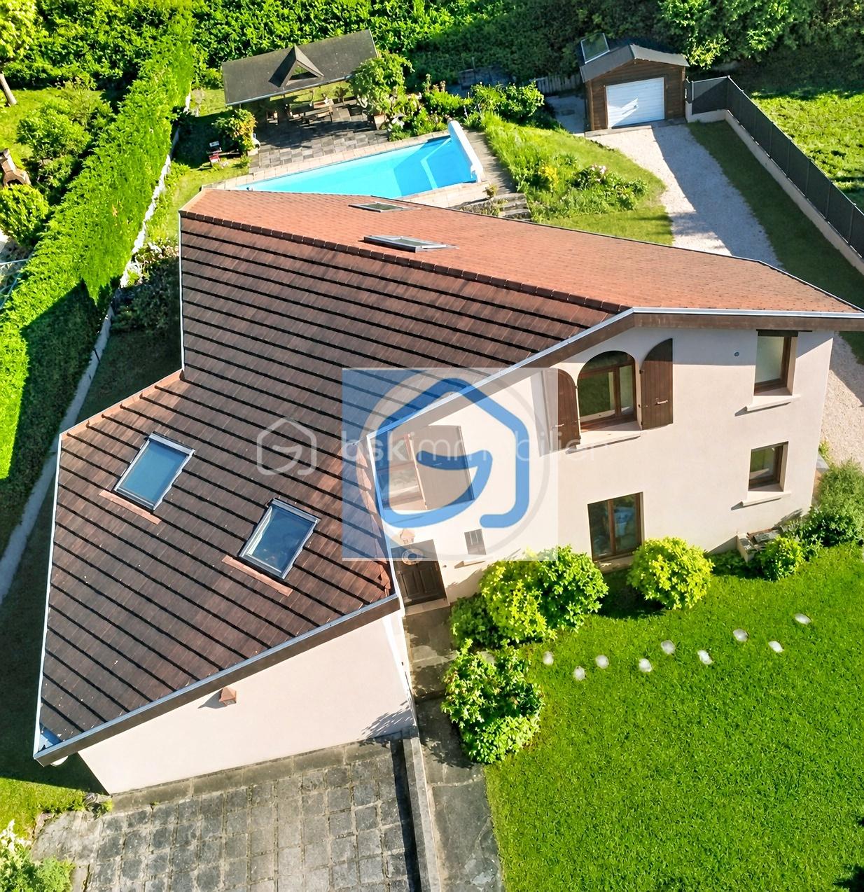 Maison 7 pièces 171 m² · à Bourgoin-Jallieu · 171 m² · 450 000 €
