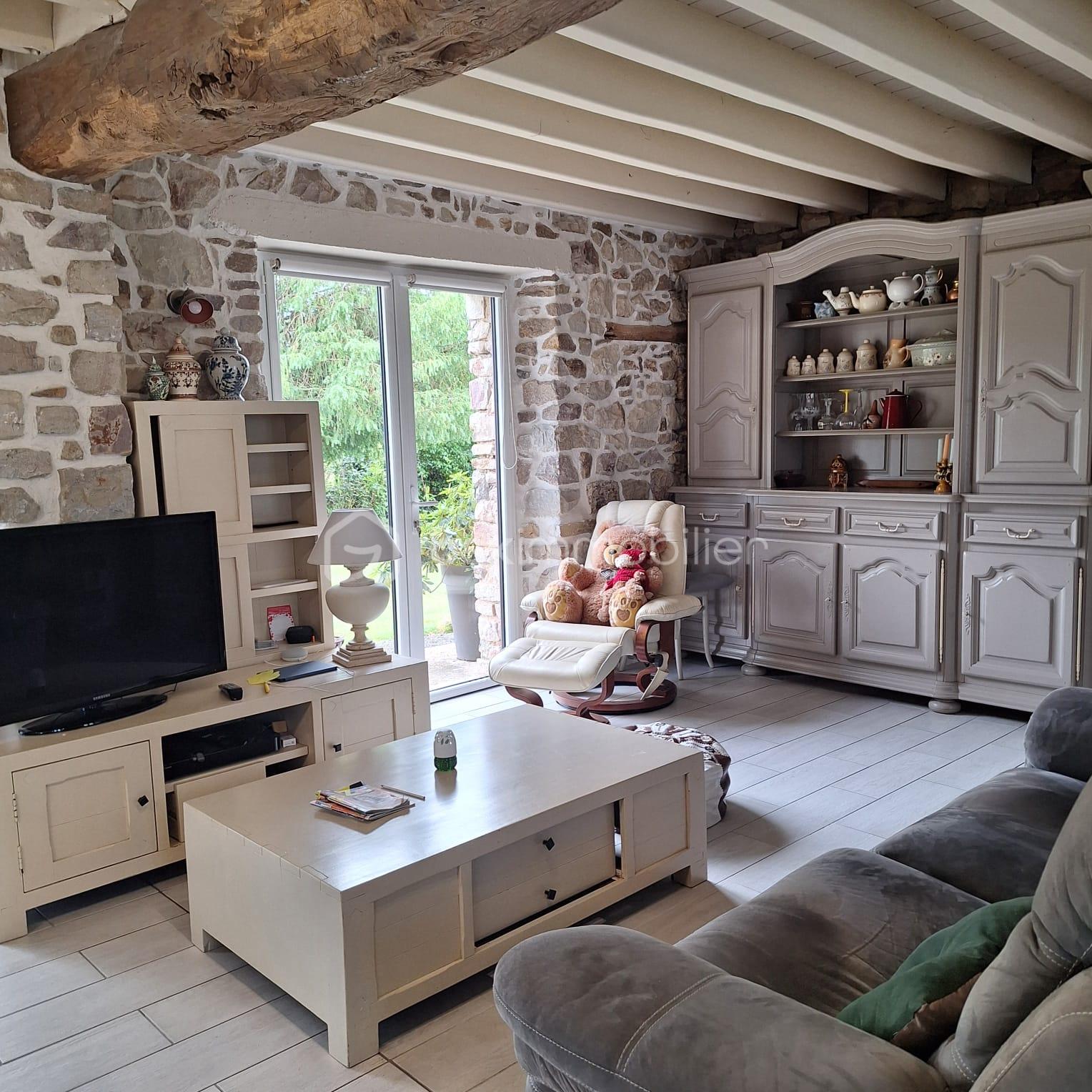 Maison en pierre de 170 m² - e8afdaae-b1ee-4883-b932-a3f9f5d59ae3.jpeg