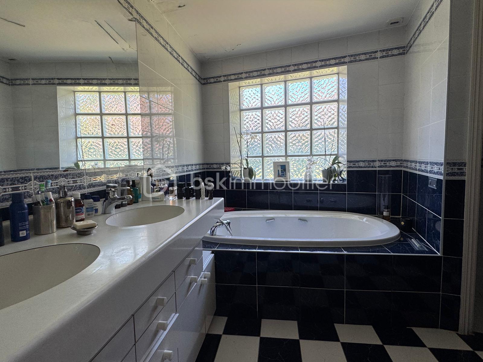 Demeure de 324 m² - PHOTO-2025-10-27-00-51-10.jpg