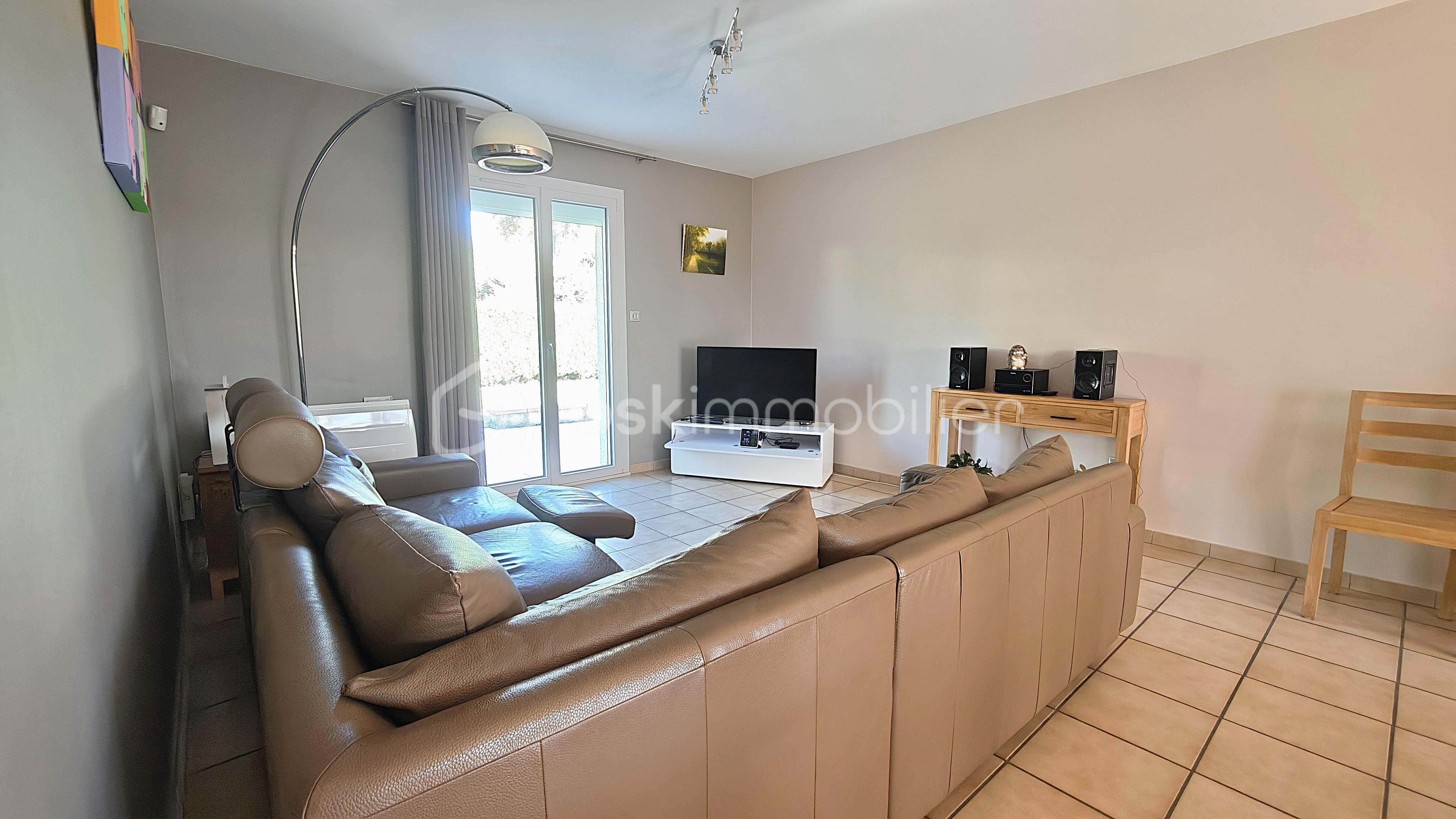 Maison de 92 m² - lemesle_maison_garidech_t4_salon1.jpg