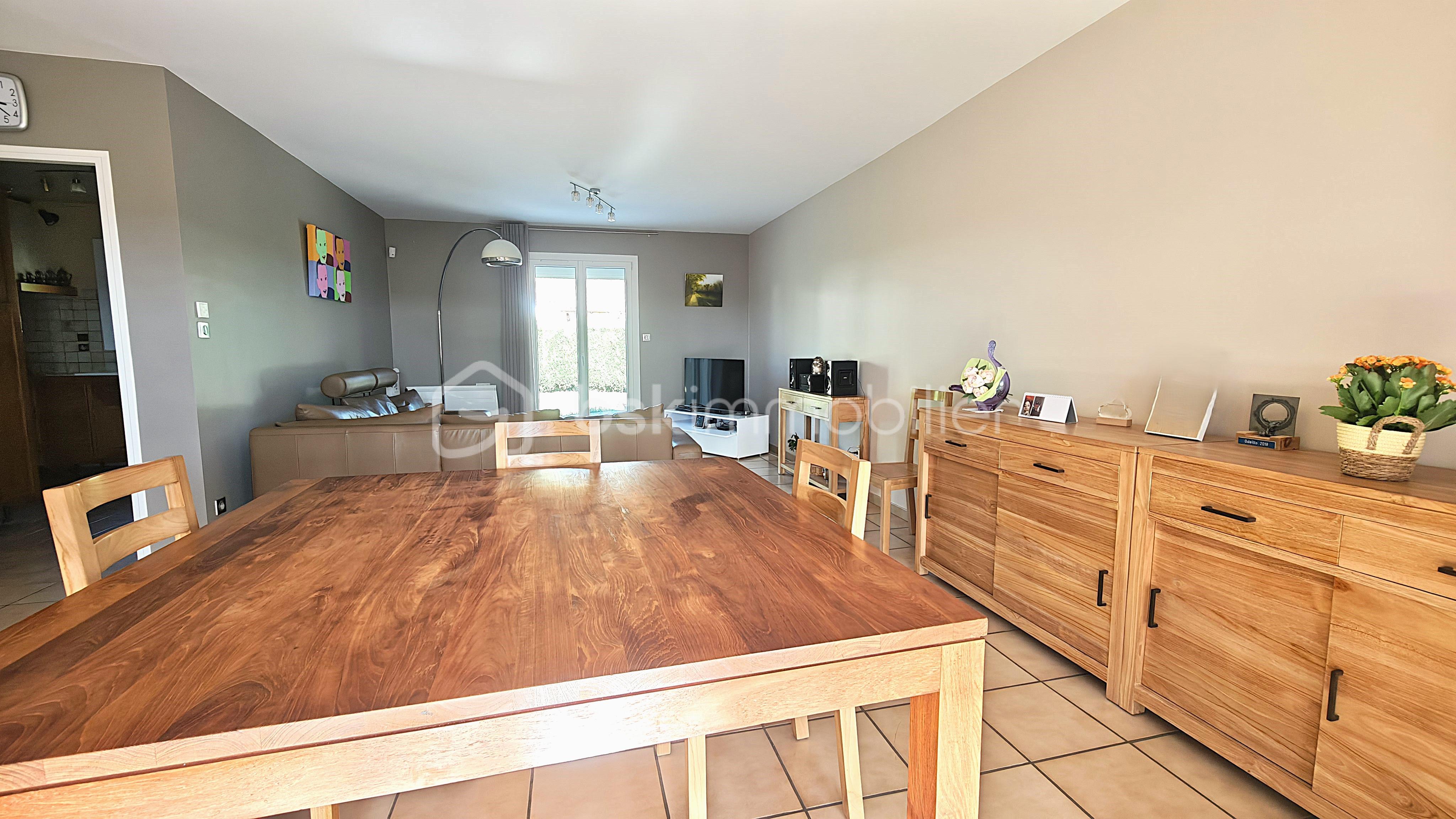 Maison de 92 m² - lemesle_maison_garidech_t4_salon2.jpg