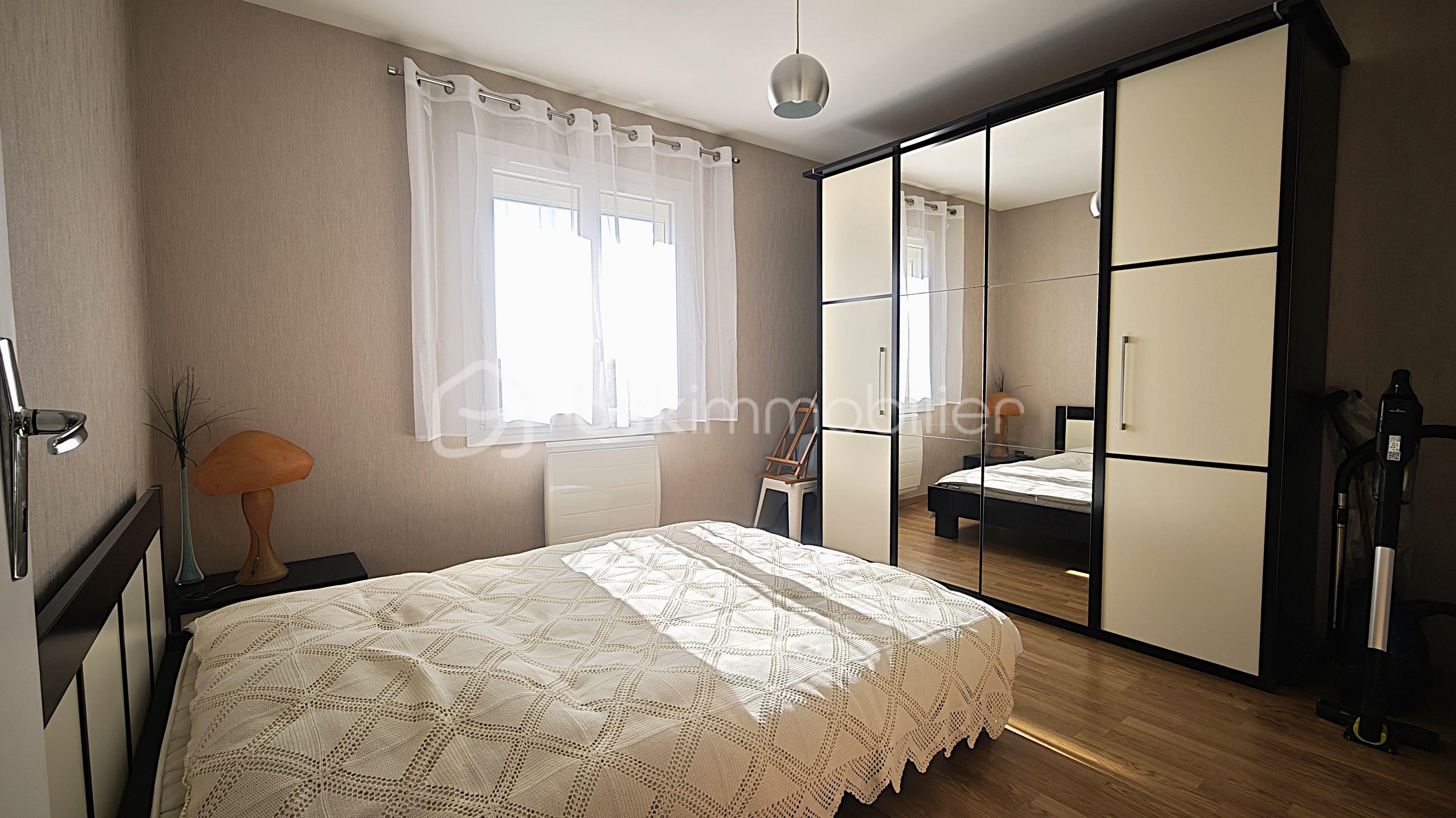 Maison de 92 m² - lemesle_maison_garidech_t4_chambre1.jpg