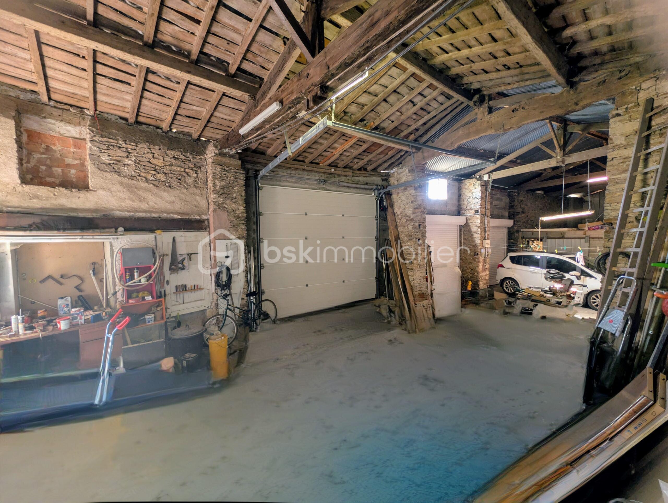 Maison de 145 m² - 733e0160-75c7-4afd-b343-5660b572b0cc.jpg
