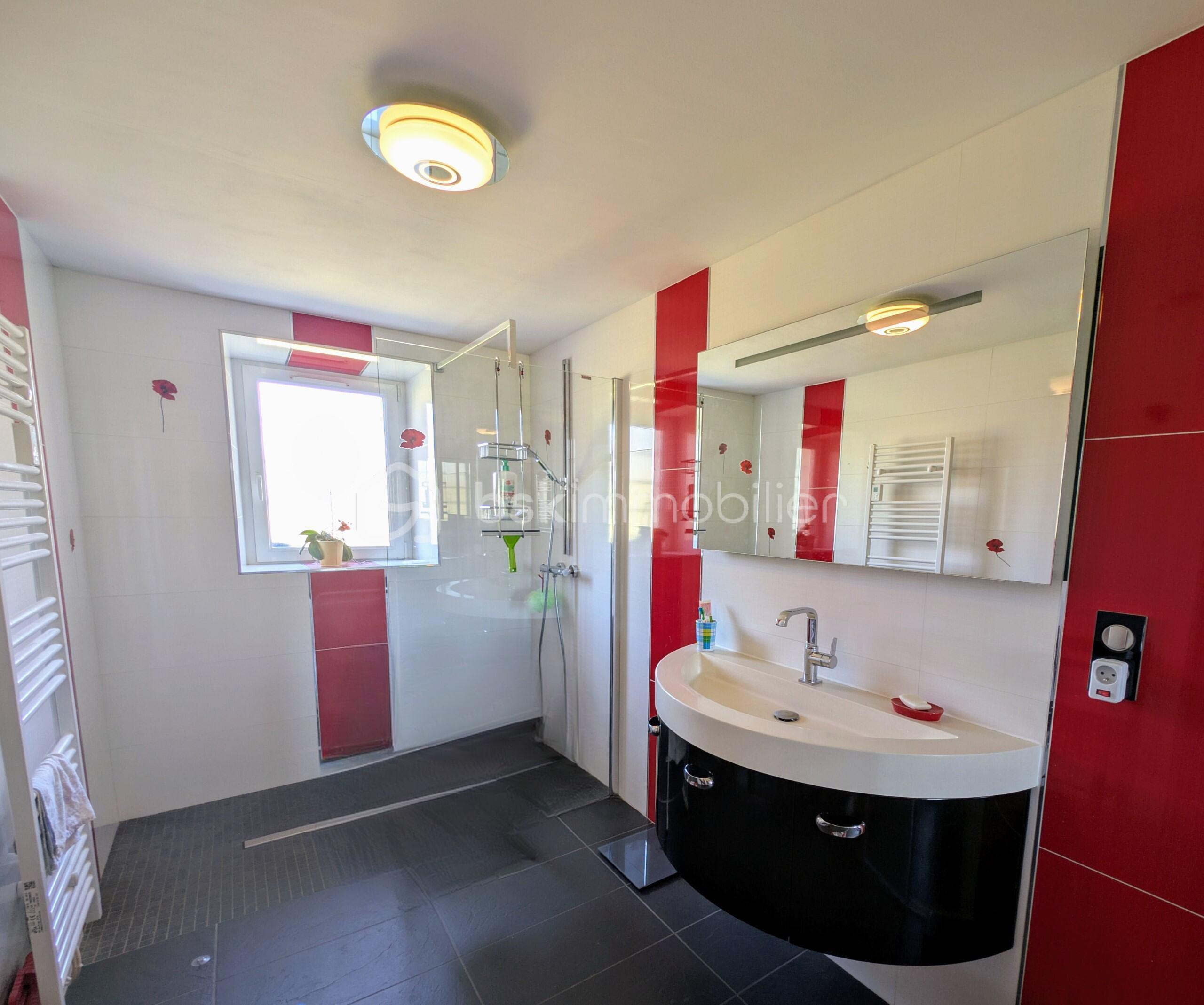 Maison de 145 m² - 5a06ebbe-c886-45c9-a5f1-9e5670b9001a.jpg