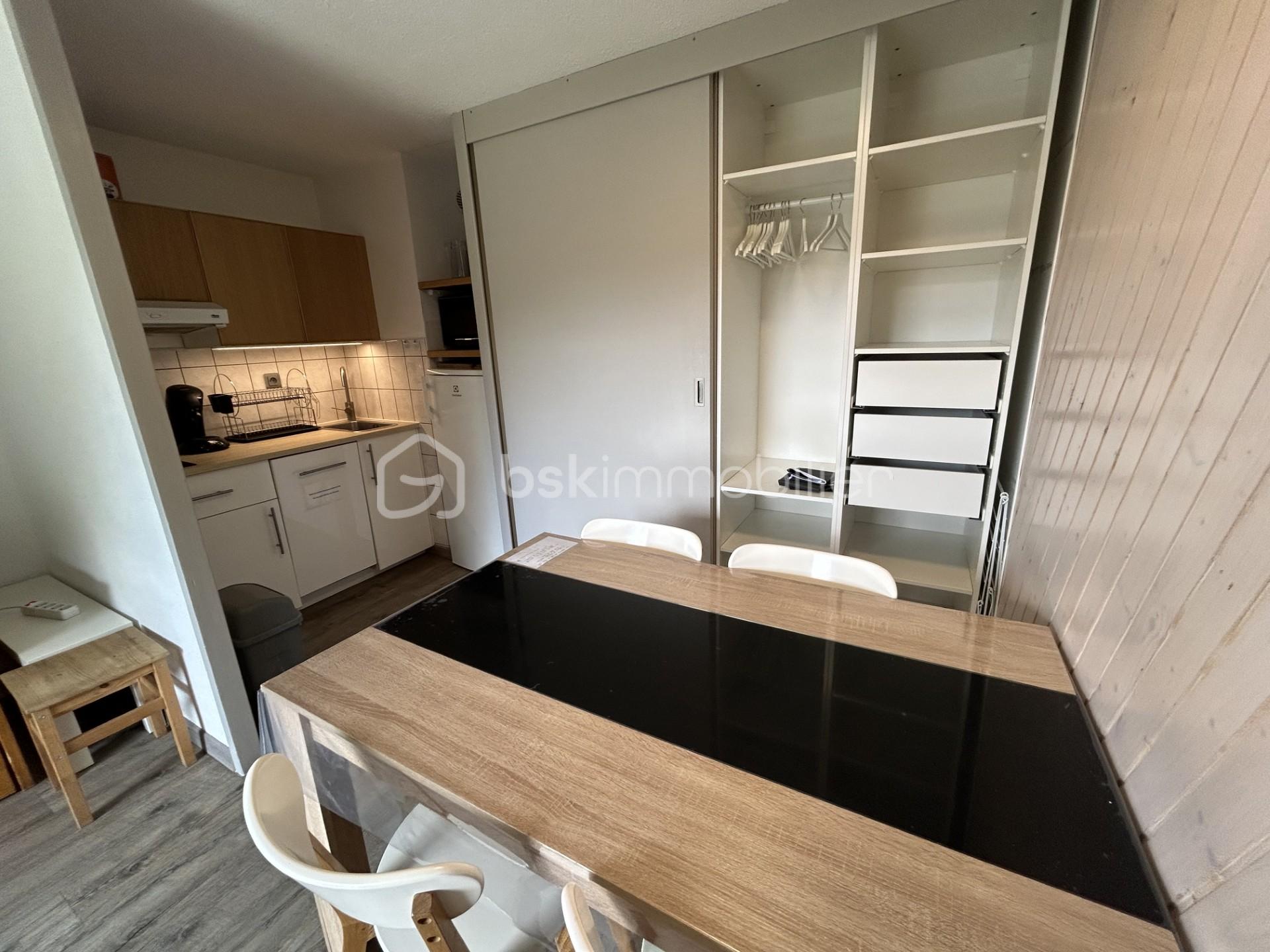 Appartement de 24,63 m² - salon 1.jpg