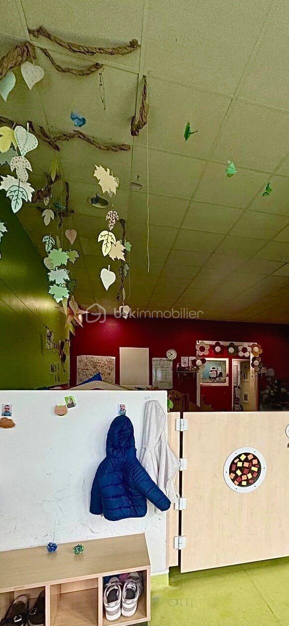 Local commercial de 210 m² - CANVA1.png