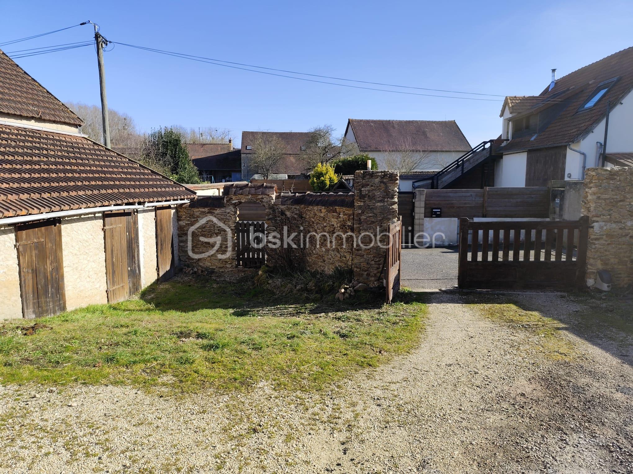 Maison traditionnelle de 110 m² - PHOTO-2025-09-29-18-49-43 5.jpg