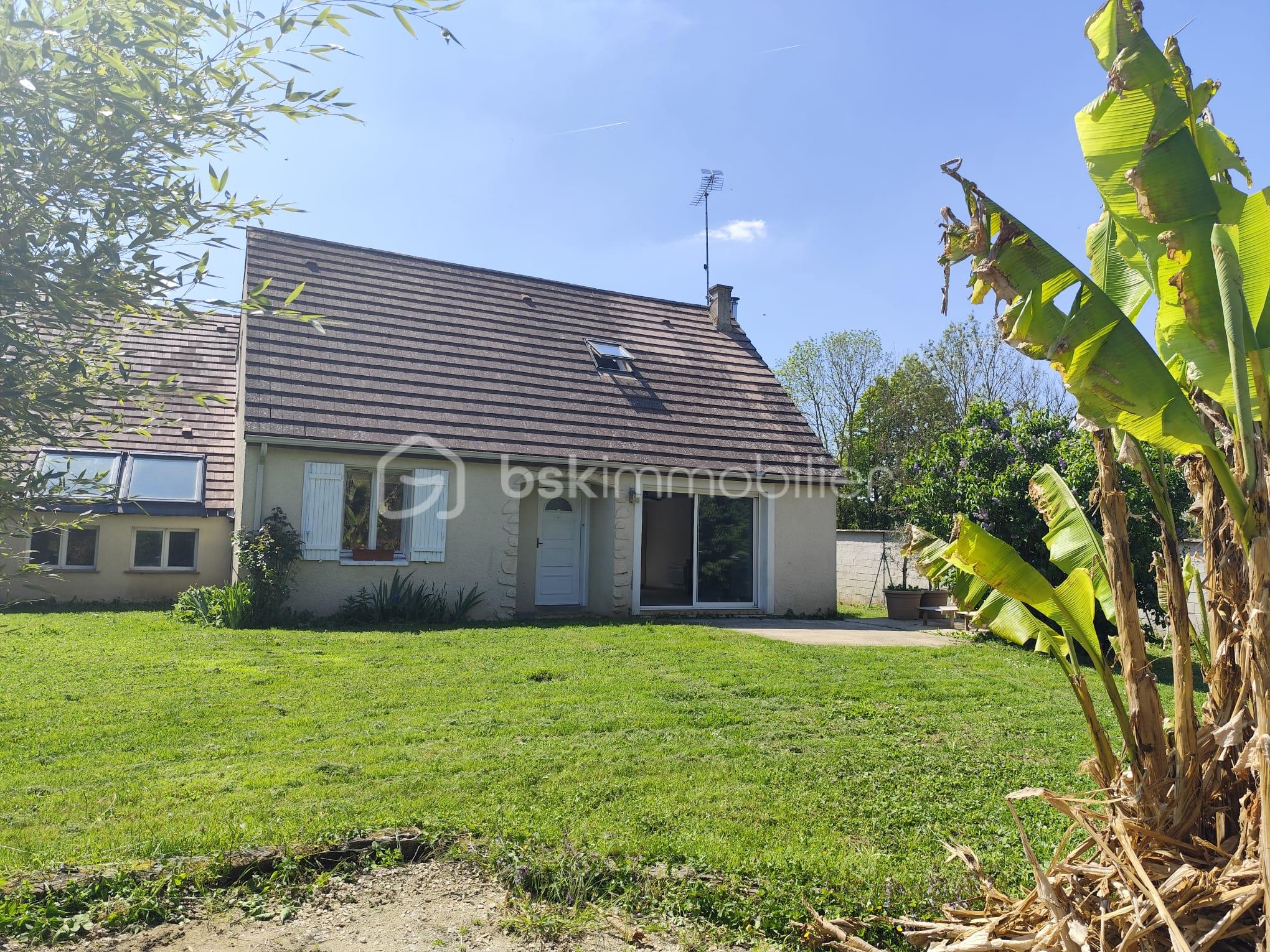 Maison traditionnelle de 110 m² - PHOTO-2025-09-29-18-49-42 5.jpg