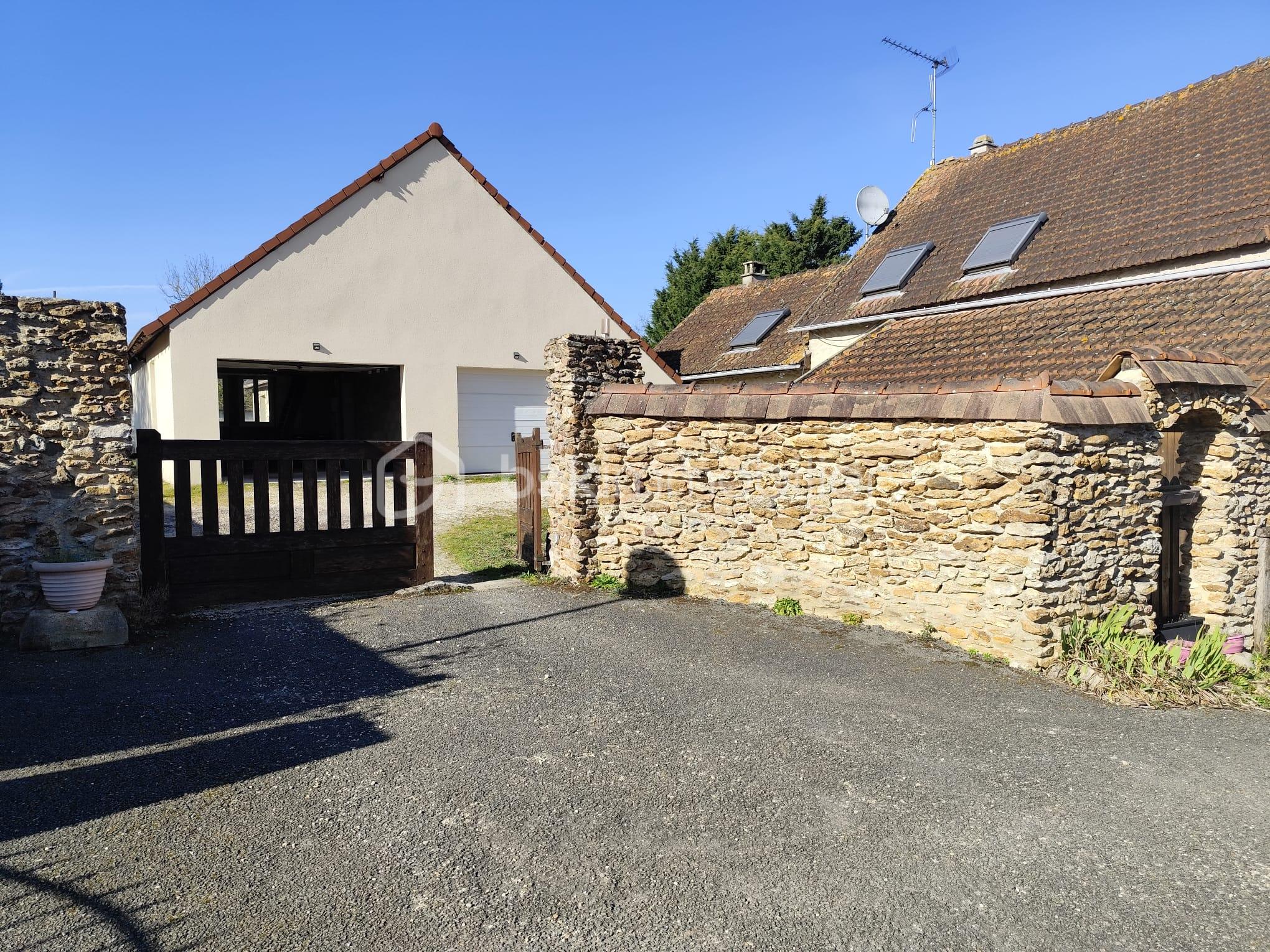 Maison traditionnelle de 110 m² - PHOTO-2025-09-29-18-49-43 6.jpg