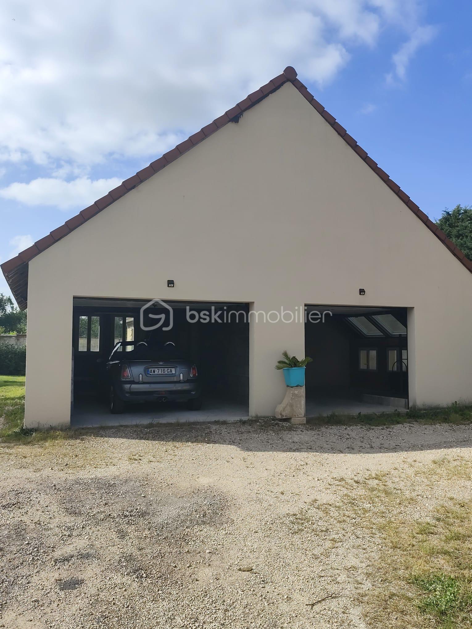 Maison traditionnelle de 110 m² - PHOTO-2025-09-29-18-49-42 4.jpg