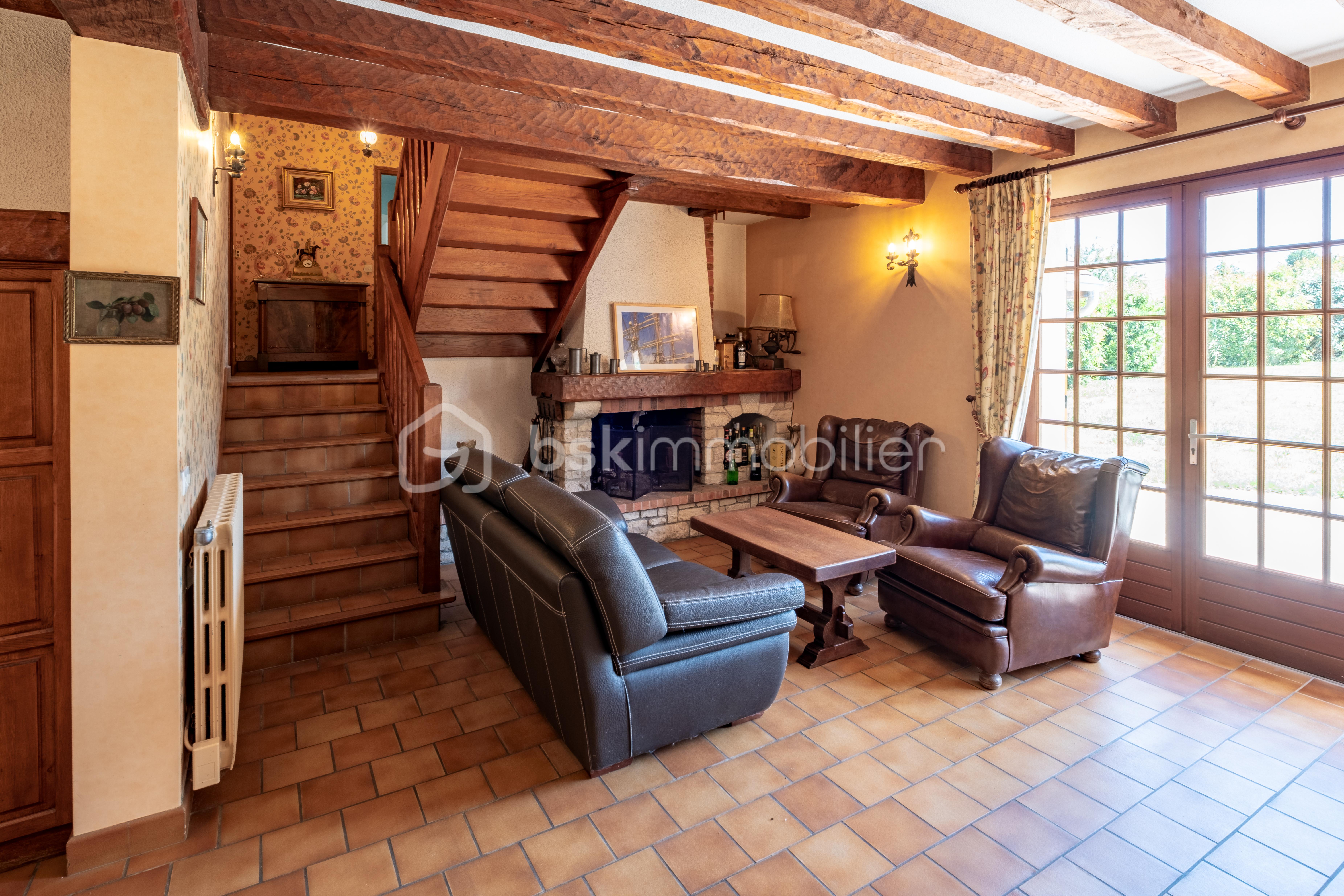 Maison ancienne de 110 m² - SALON.jpg