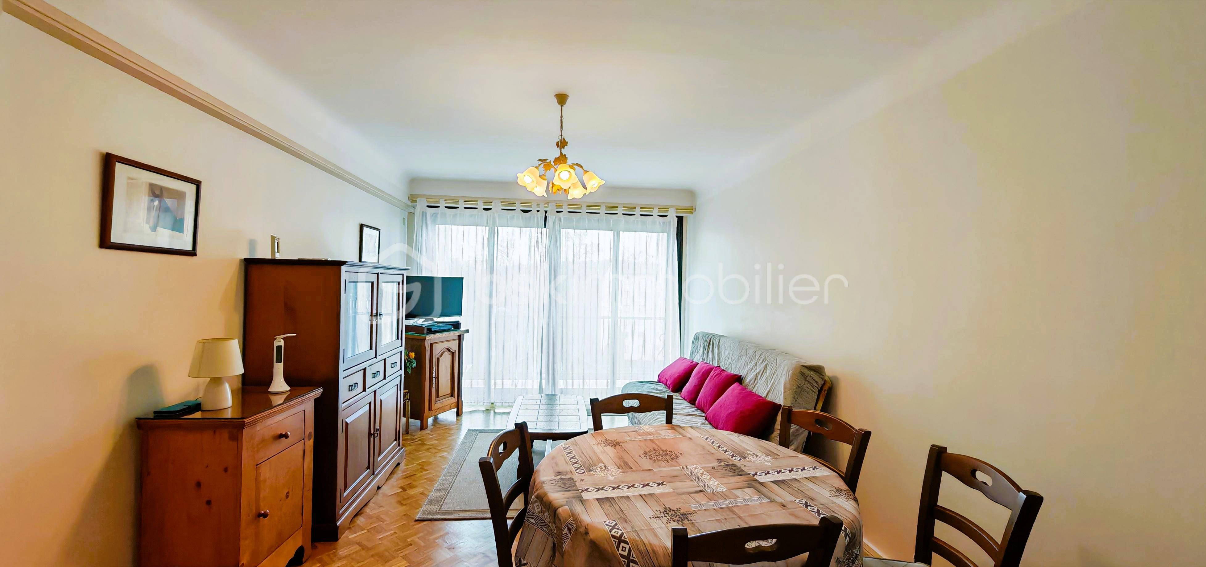 Salon sélectionné Amélioré Microsoft Vivacité 02 Recadrée.JPG