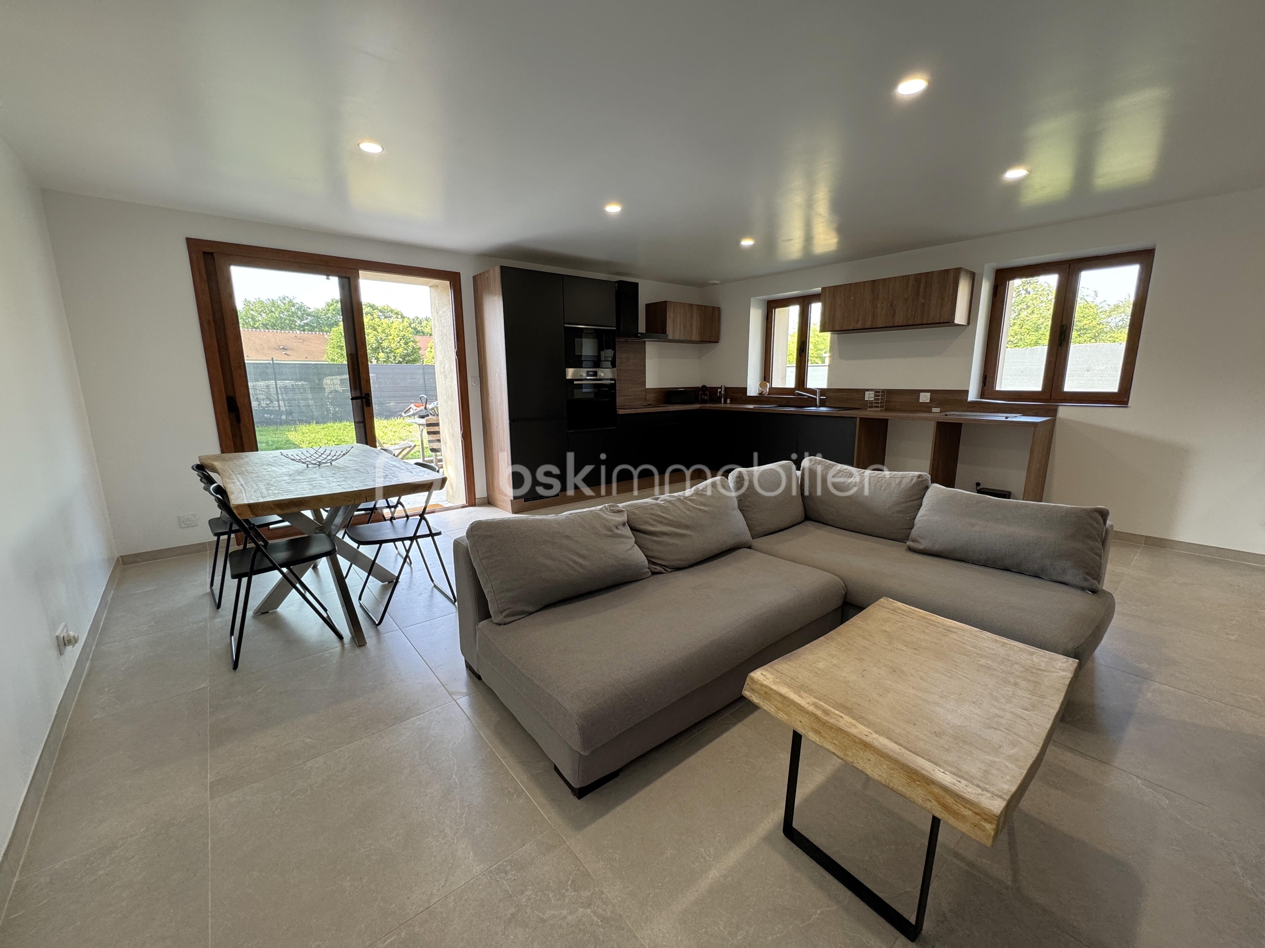 Maison de 98 m² - salon.JPG