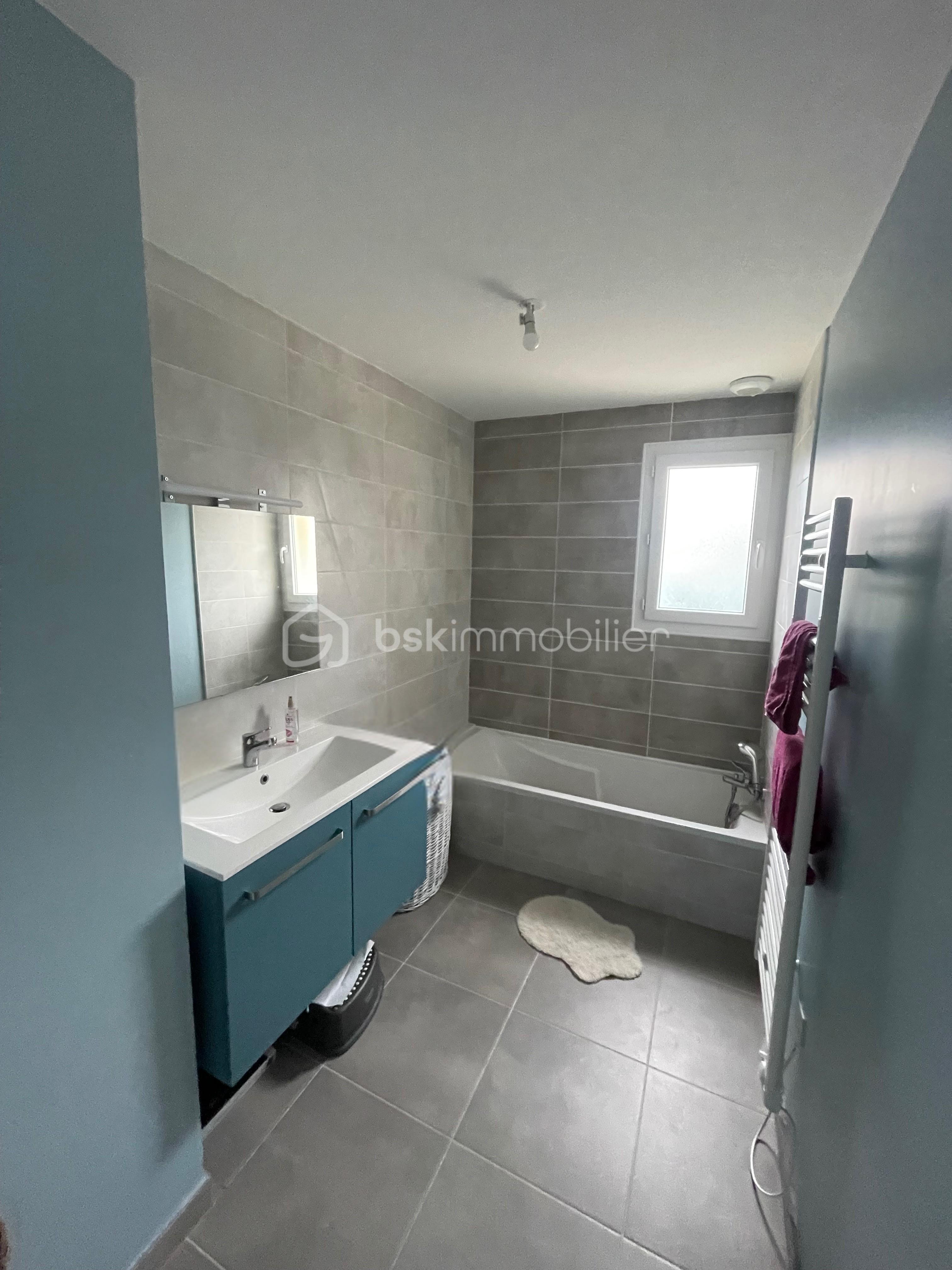 Maison traditionnelle de 104,84 m² - Design sans titre.png