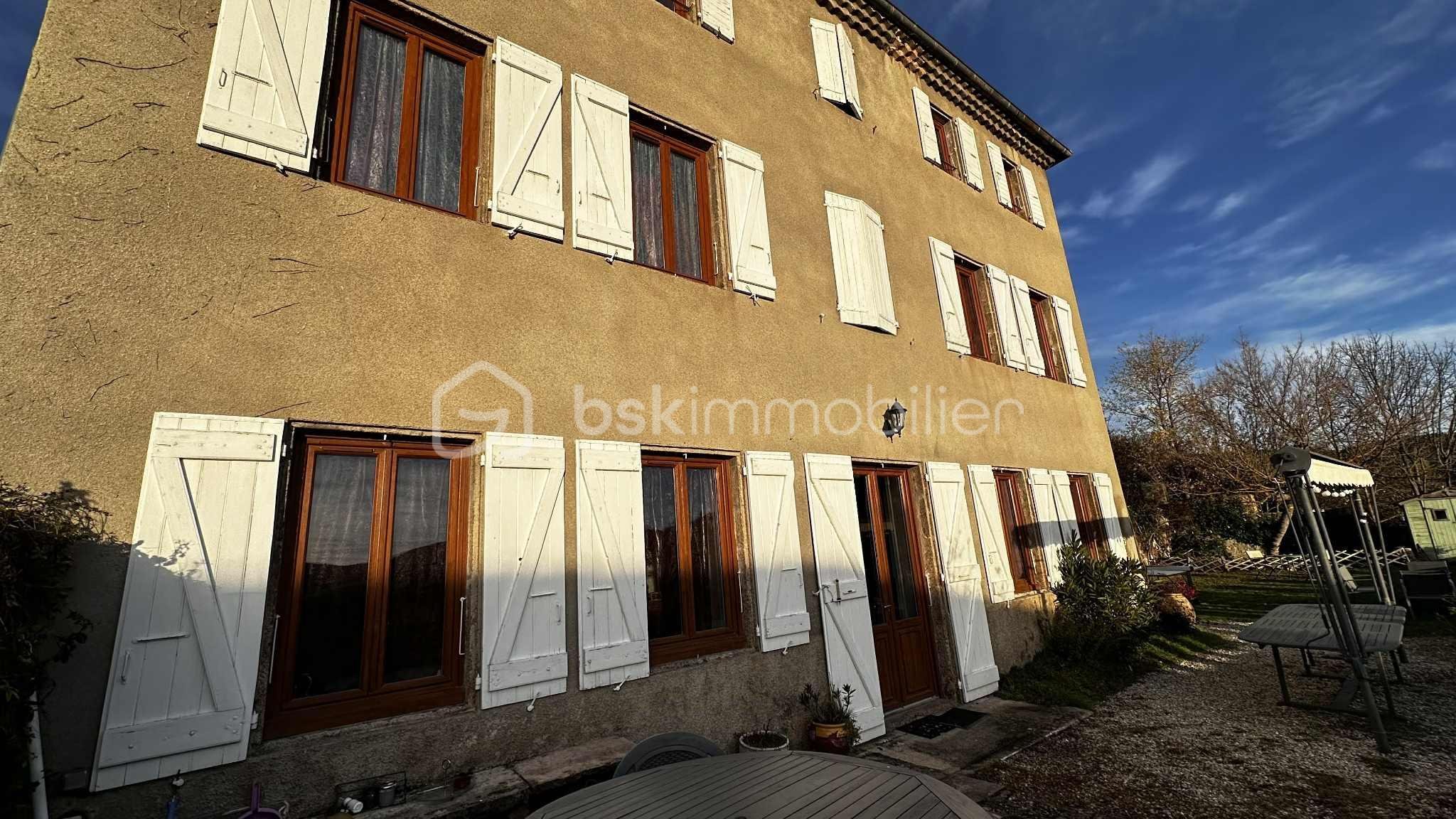 Maison ancienne de 290 m² - ab26c928-5551-4dc6-811f-784965490a6c.jpeg