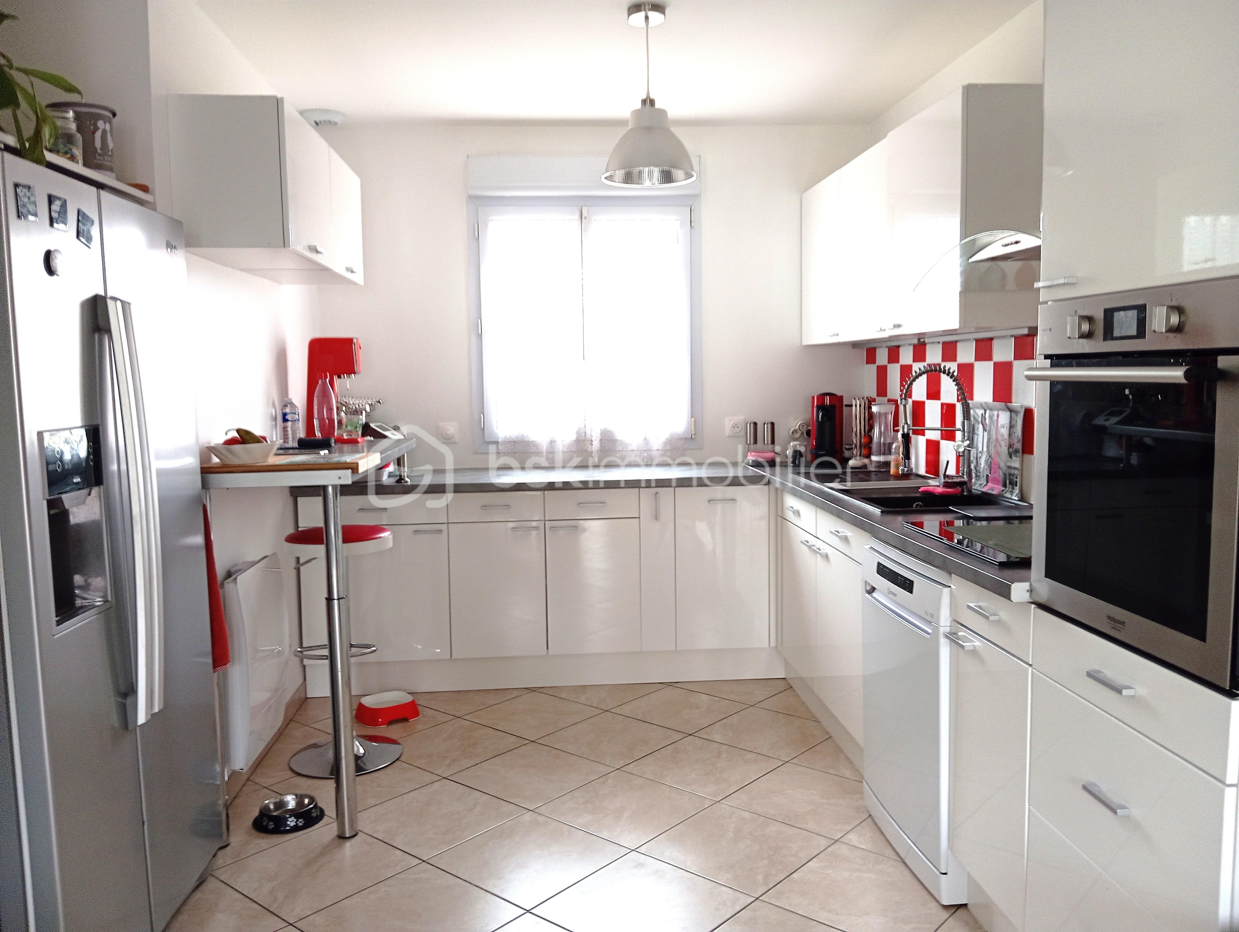 Cuisine 5-modified.jpg