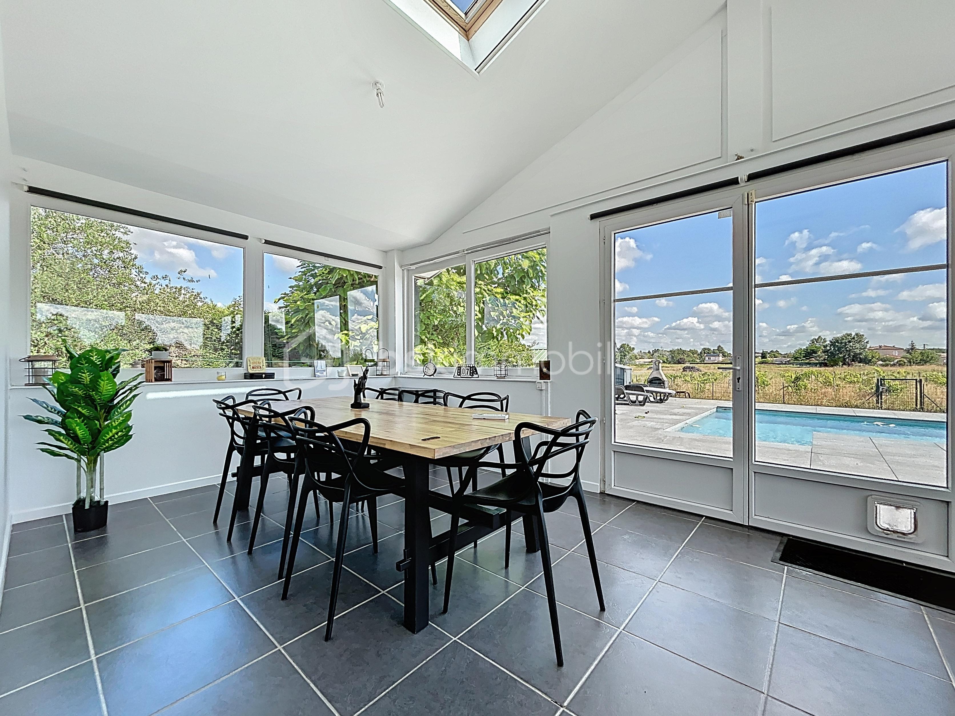 Maison de 125 m² - beychac_00008.jpg