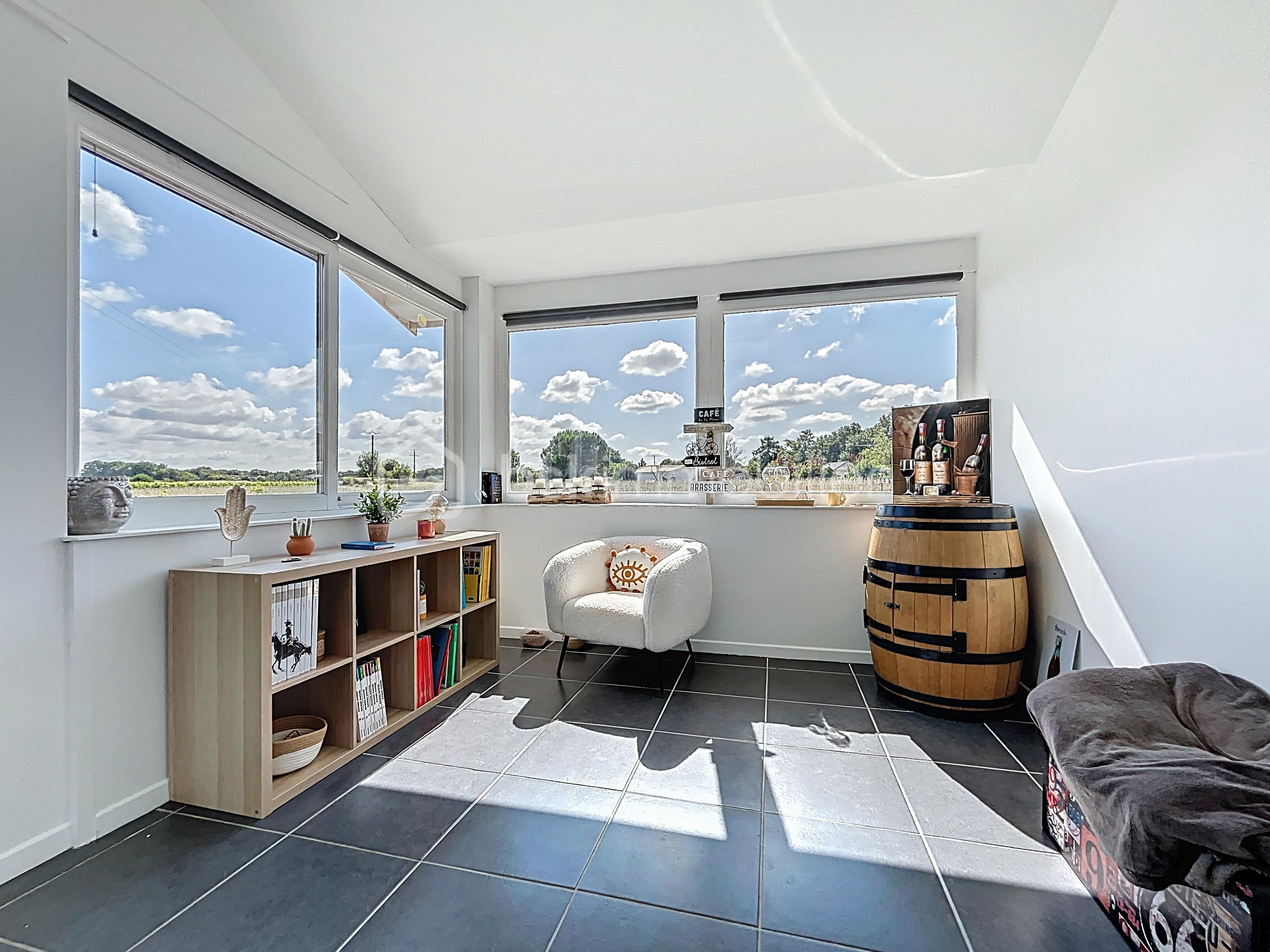 Maison de 125 m² - beychac_00005.jpg