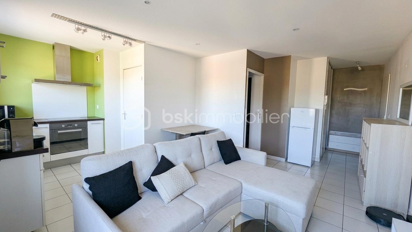 salon cuisine couloir appartement pau vente immo pau résidence securisée.jpg