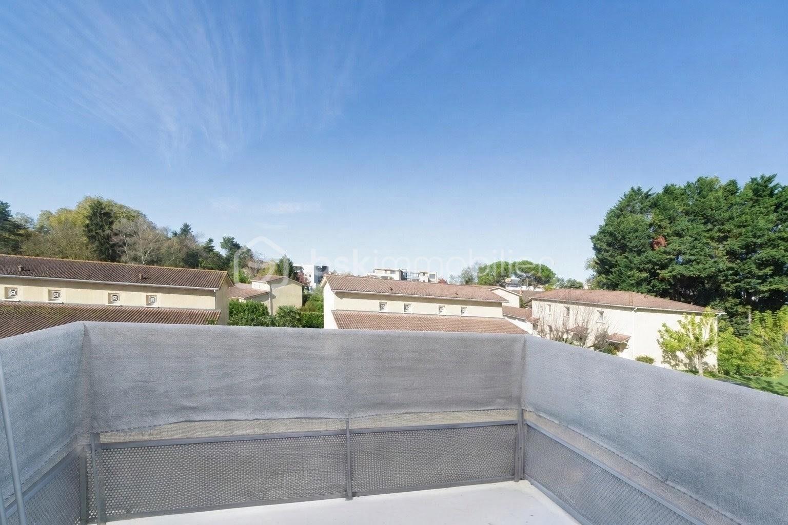 Balcon T3 pau vente immobiliere achatimmobilier pau appartement au calme.jpeg