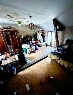 Maison en pierre de 78 m² - ch 1 aubled.jpg