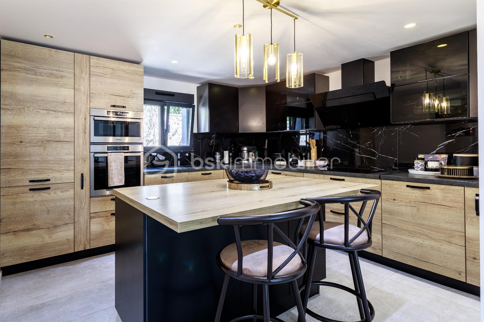 PHOTO-2026-04-11-16-21-43 2.jpg