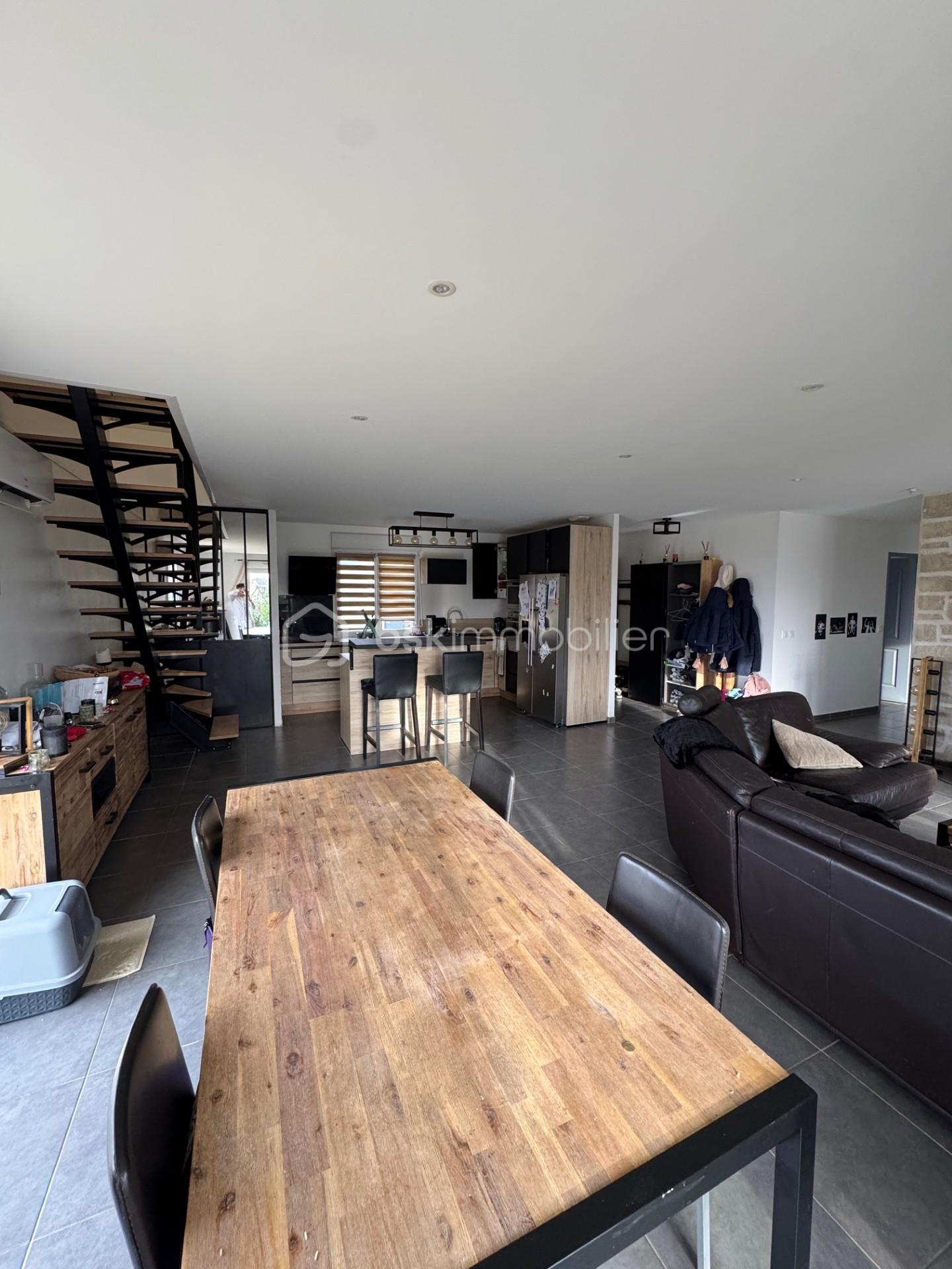 Maison de 150 m² - 4ba86950-0343-4d48-a105-ead2a8ae4db4.jpg