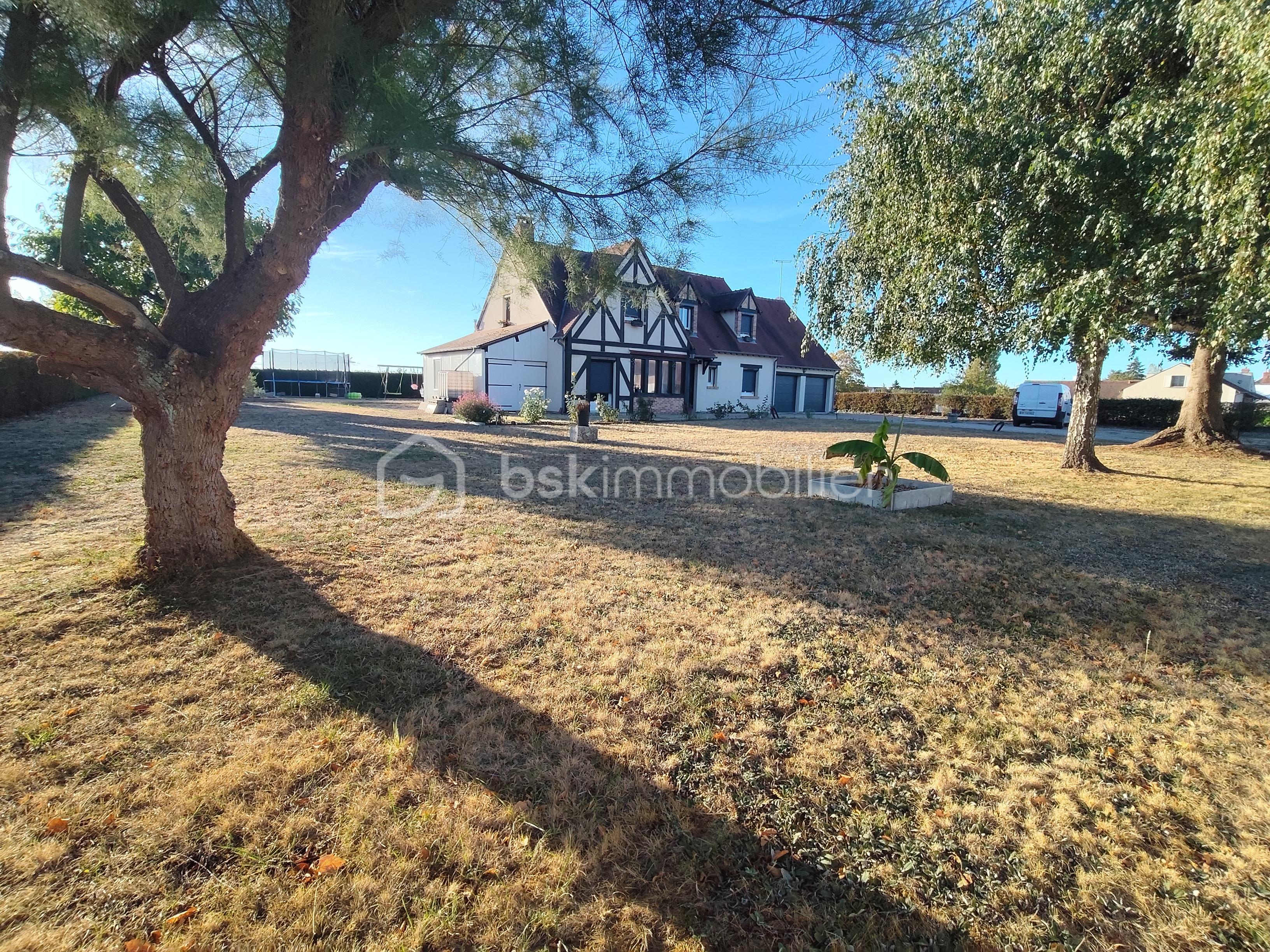 Maison 7 pièces 154 m² · à Montbarrois · 154 m² · 229 500 €