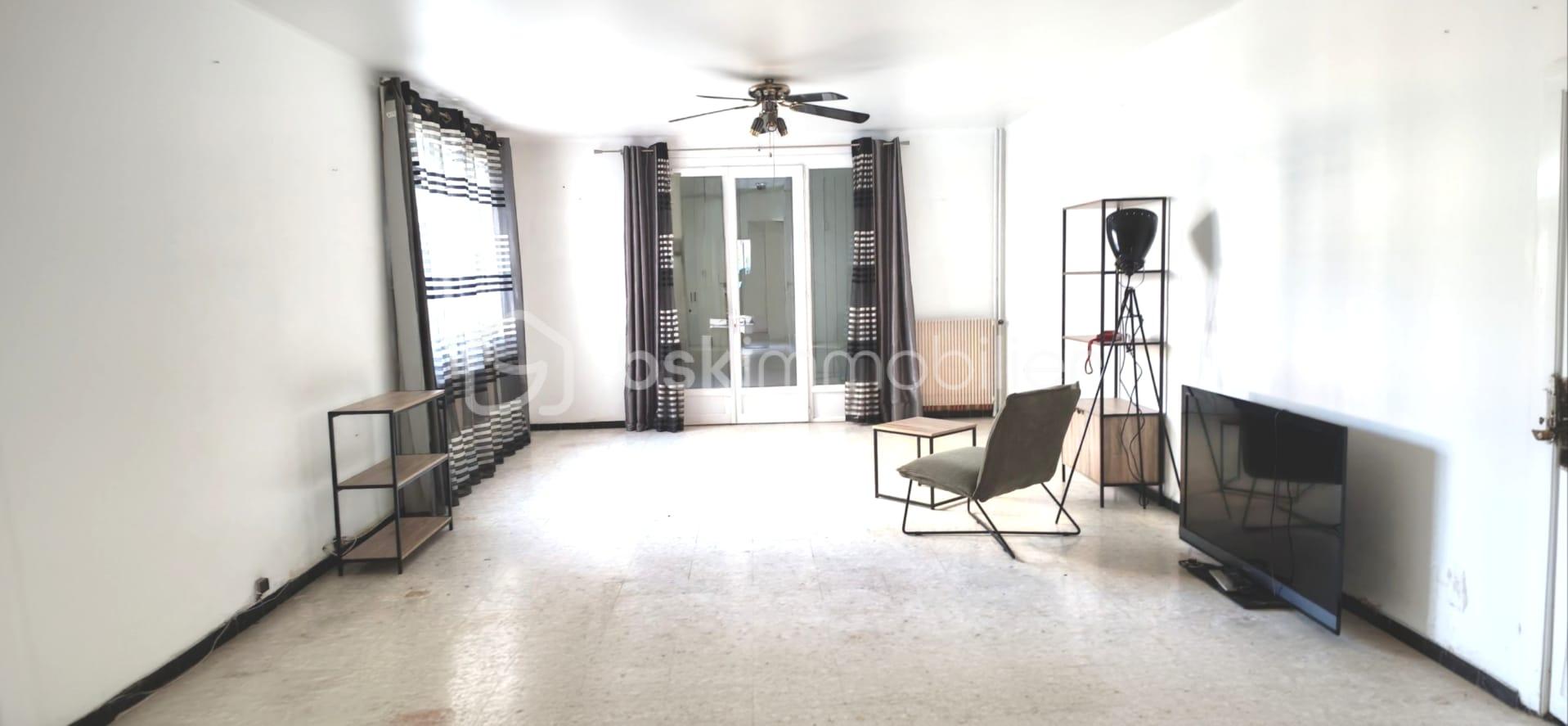 Immeuble de 293 m² - WhatsApp Image 2025-12-01 à 11.21.02_eca62af3.jpg