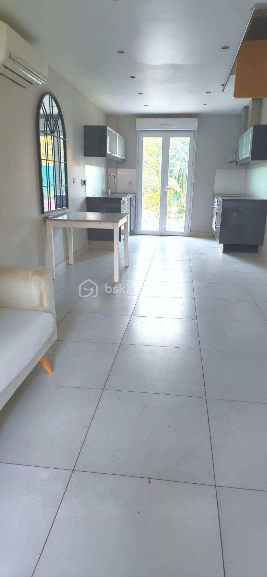 Immeuble de 293 m² - WhatsApp Image 2025-12-01 à 11.27.44_1ff12b39.jpg