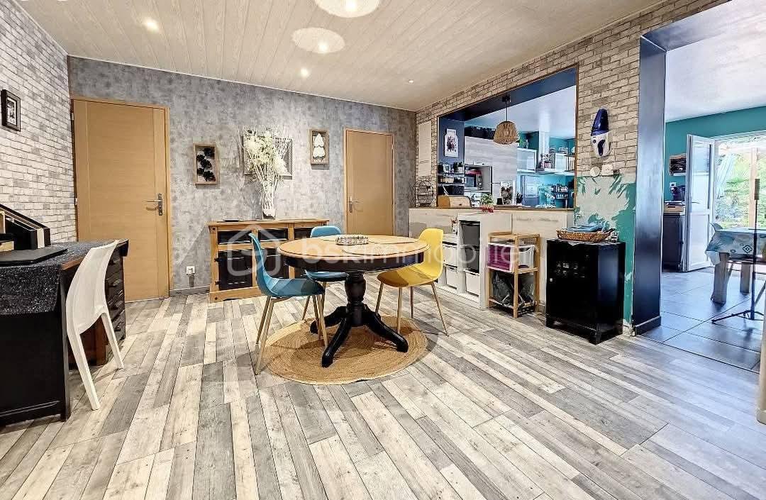 Maison de ville de 215 m² - FB_IMG_1758991946489.jpg