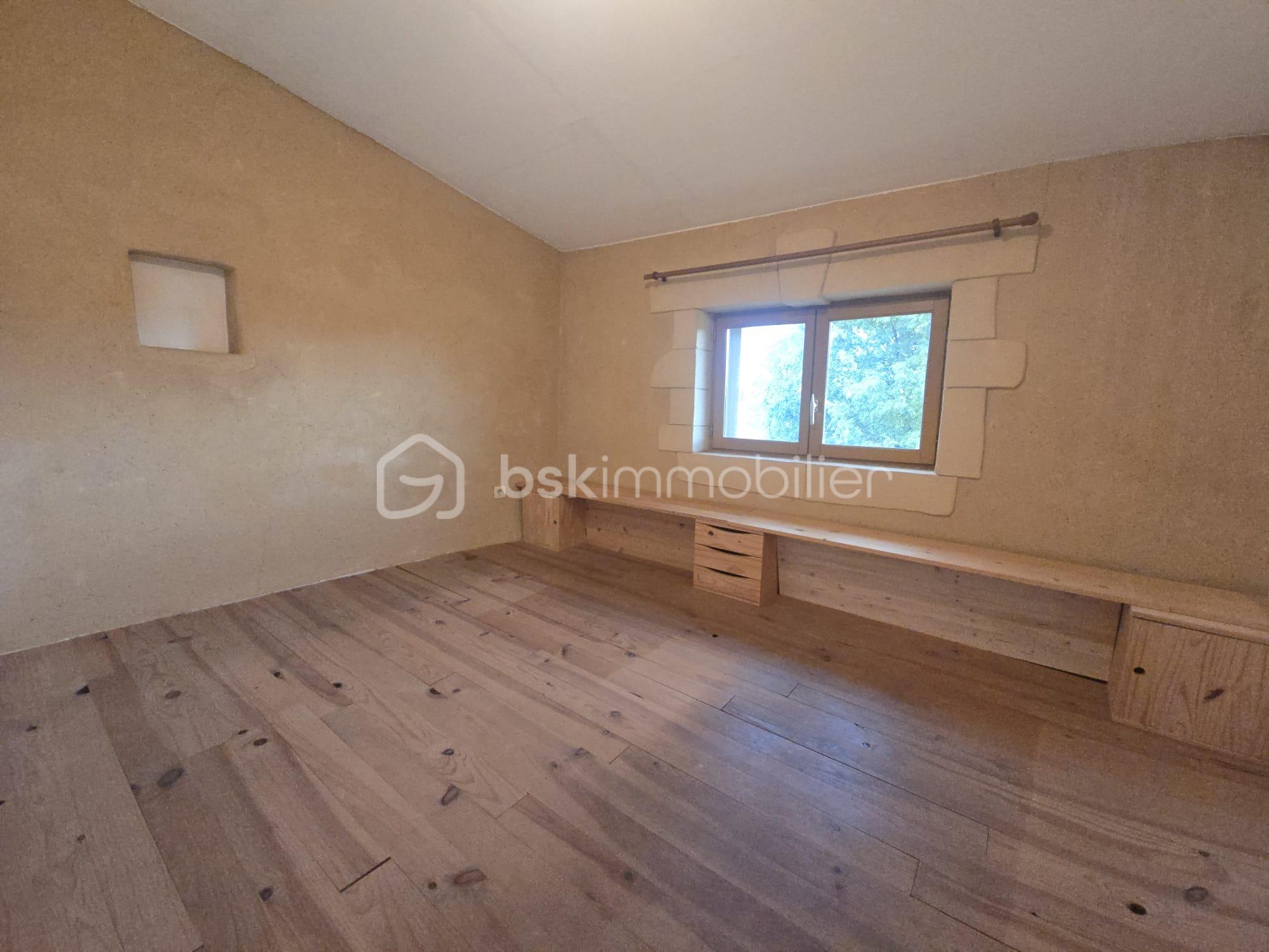 Maison en pierre de 78 m² - IMG-20251028-WA0044.jpg