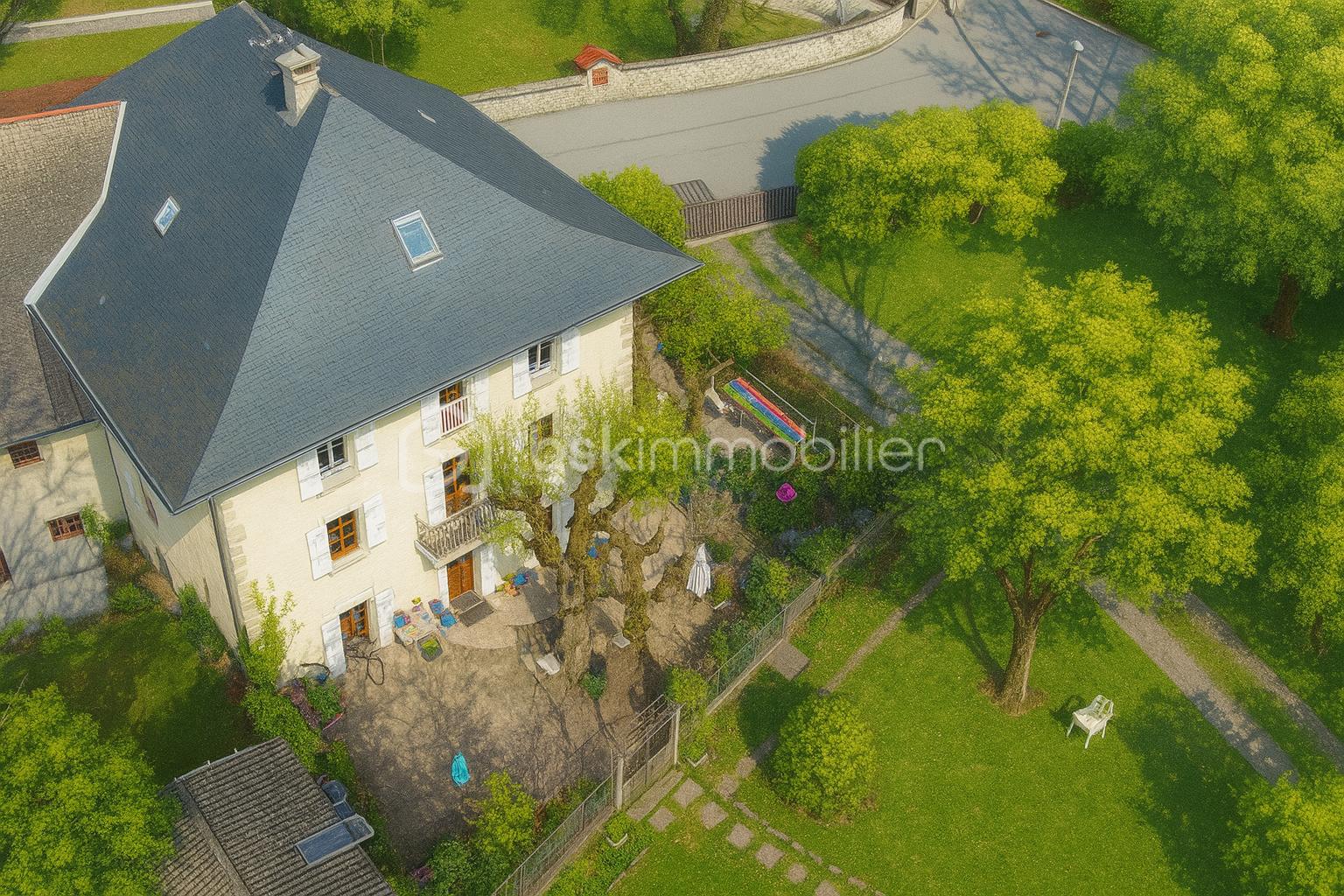 Maison ancienne de 312 m² - ChatGPT Image 9 juil. 2025 à 22_10_19.png