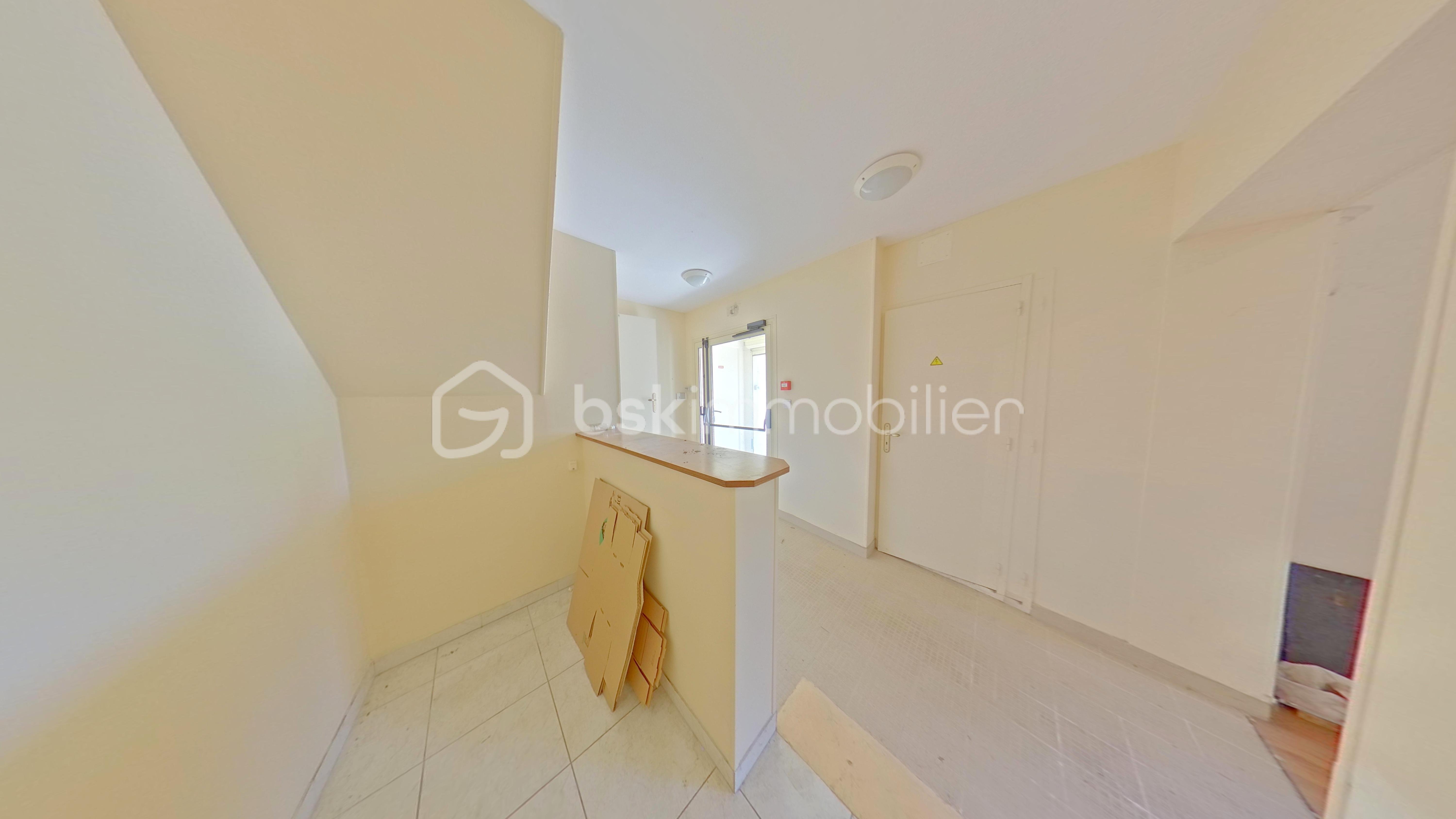 Immeuble mixte de 220 m² - screenshot_1352_1753427289.jpg