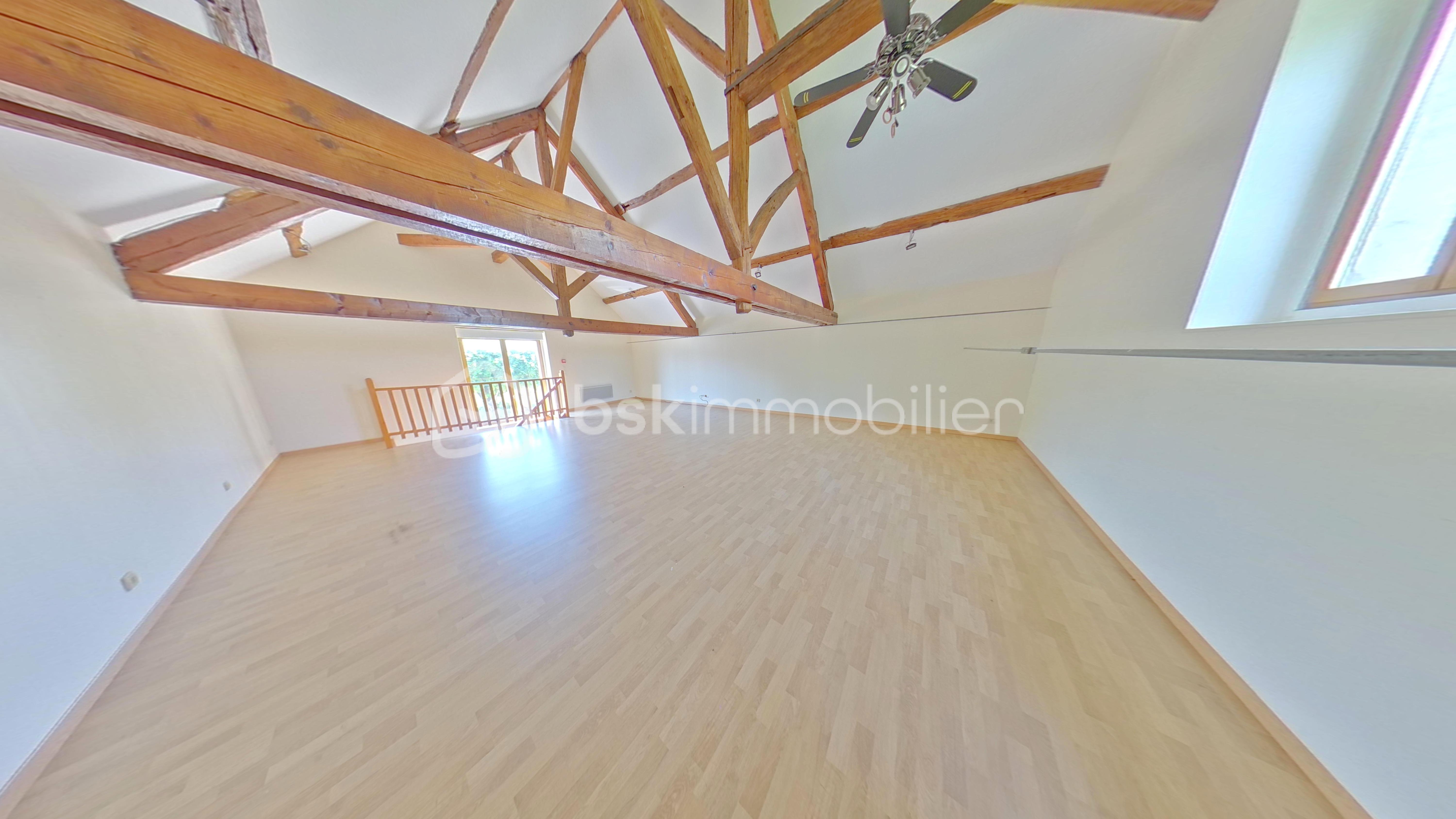 Immeuble mixte de 220 m² - screenshot_1352_1753426944.jpg