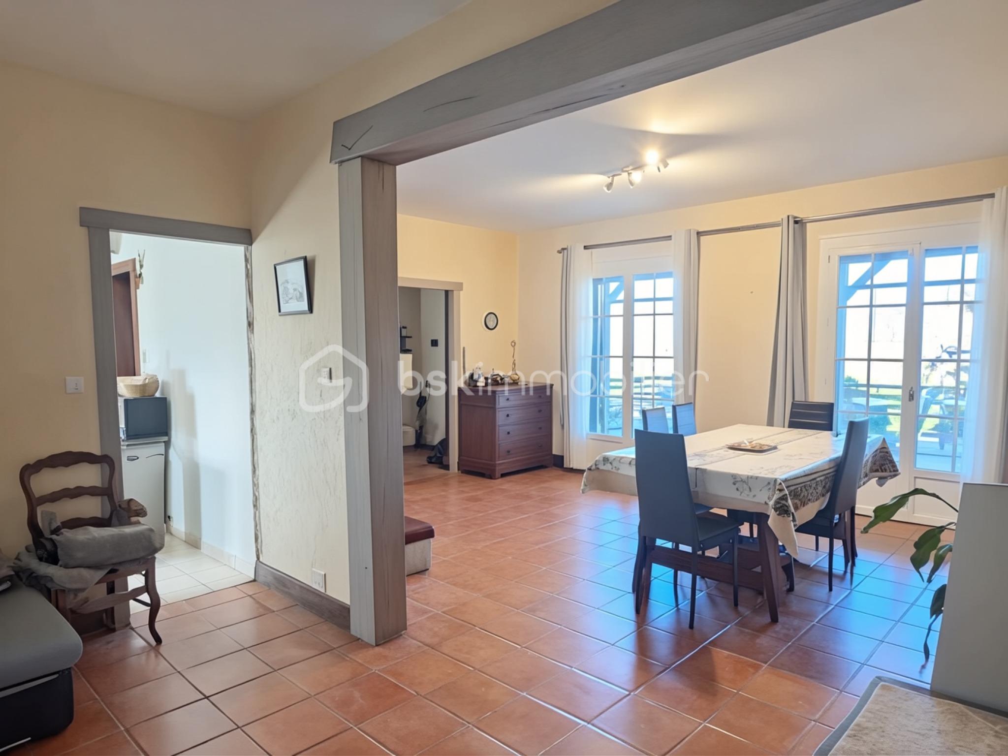 Maison de 167 m² - 4 salle à manger.jpg