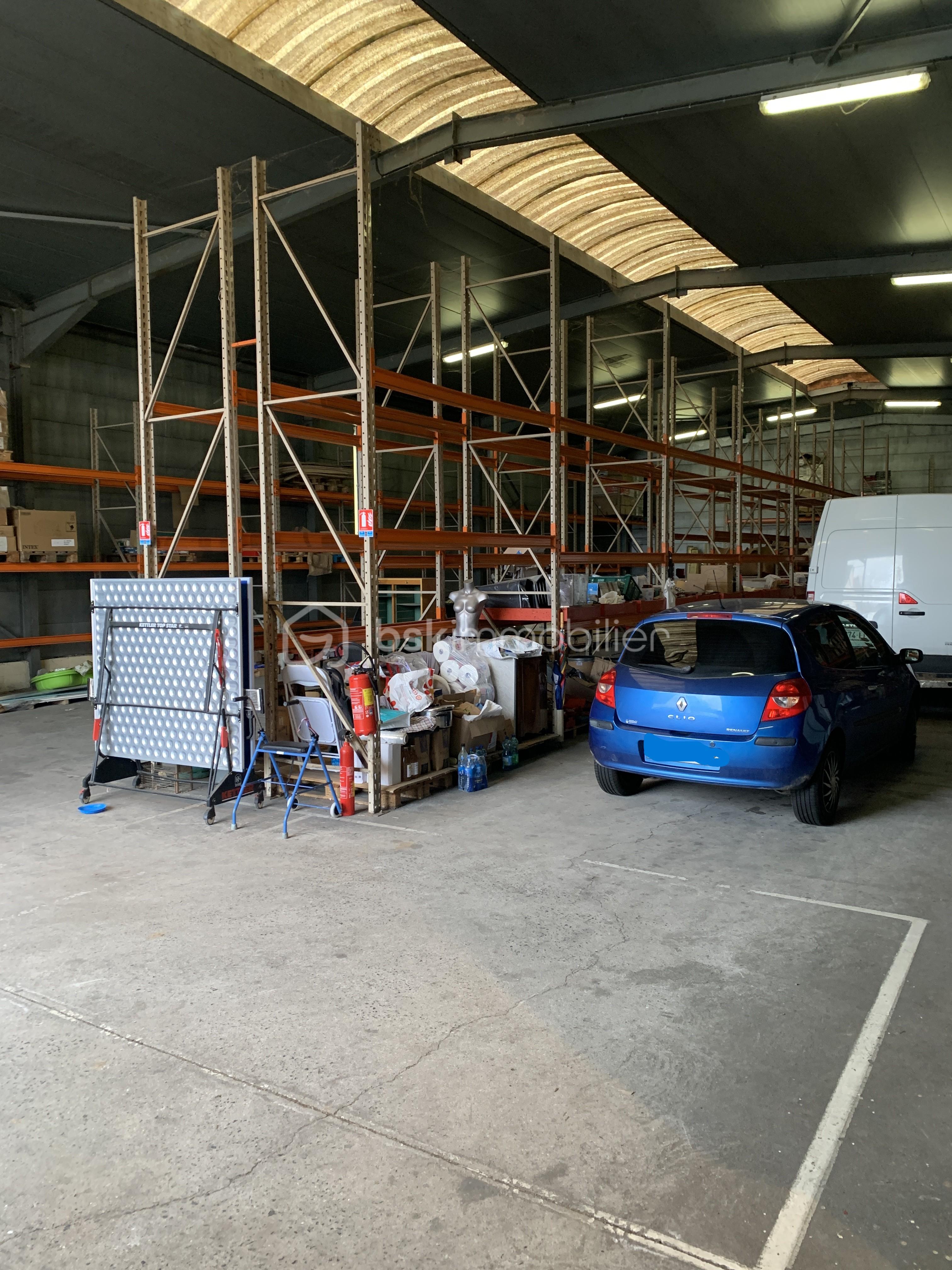 Local commercial de 500 m² - hangar modif4.jpeg