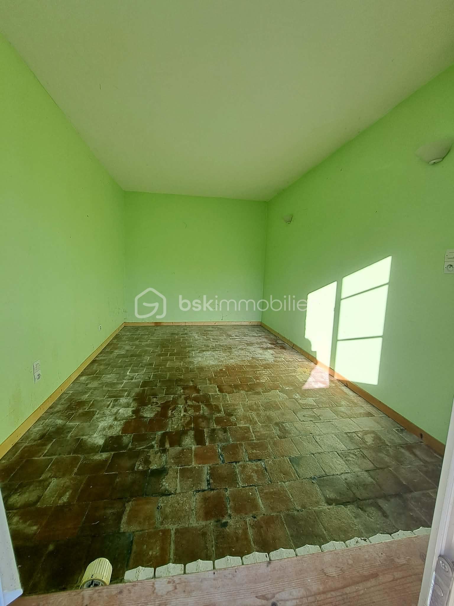 Maison longere de 101 m² - b9035db5-120c-476b-a05e-7c3cfbb53e93.jpg