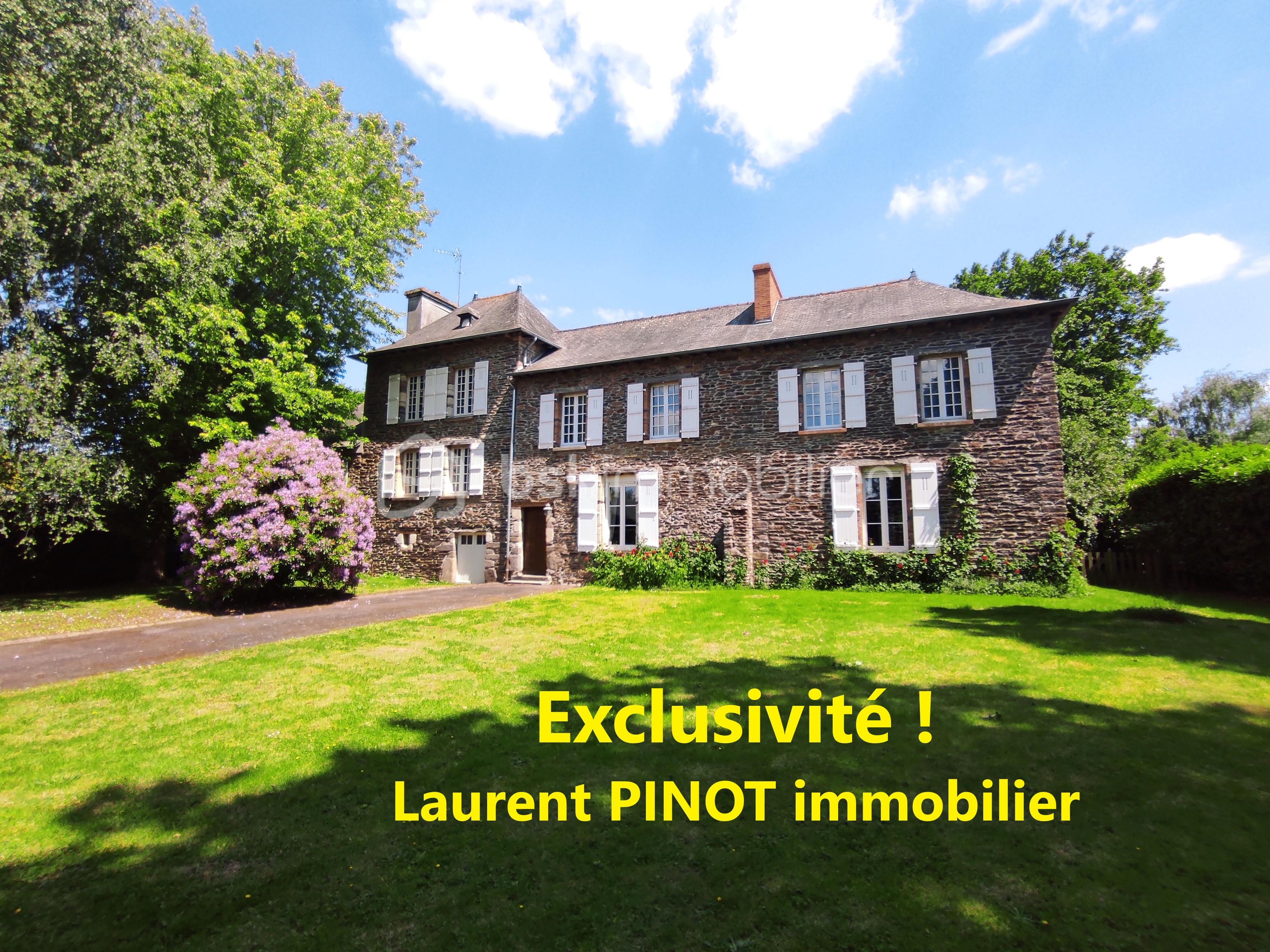 Demeure de 212 m² - EXT signé.jpg