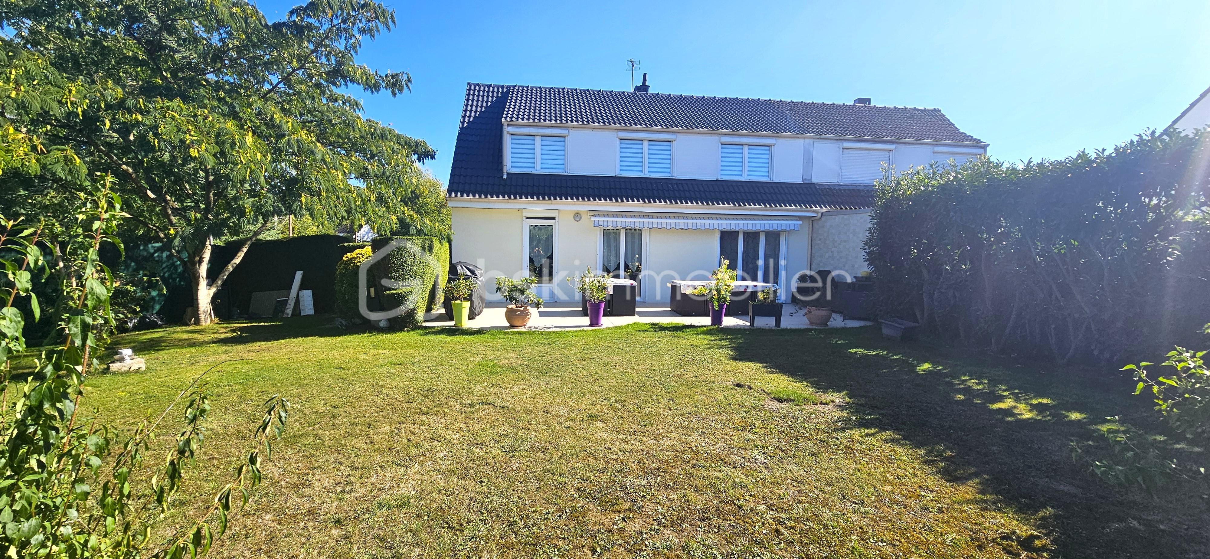 Maison de 102 m² - FACADE AR.jpg