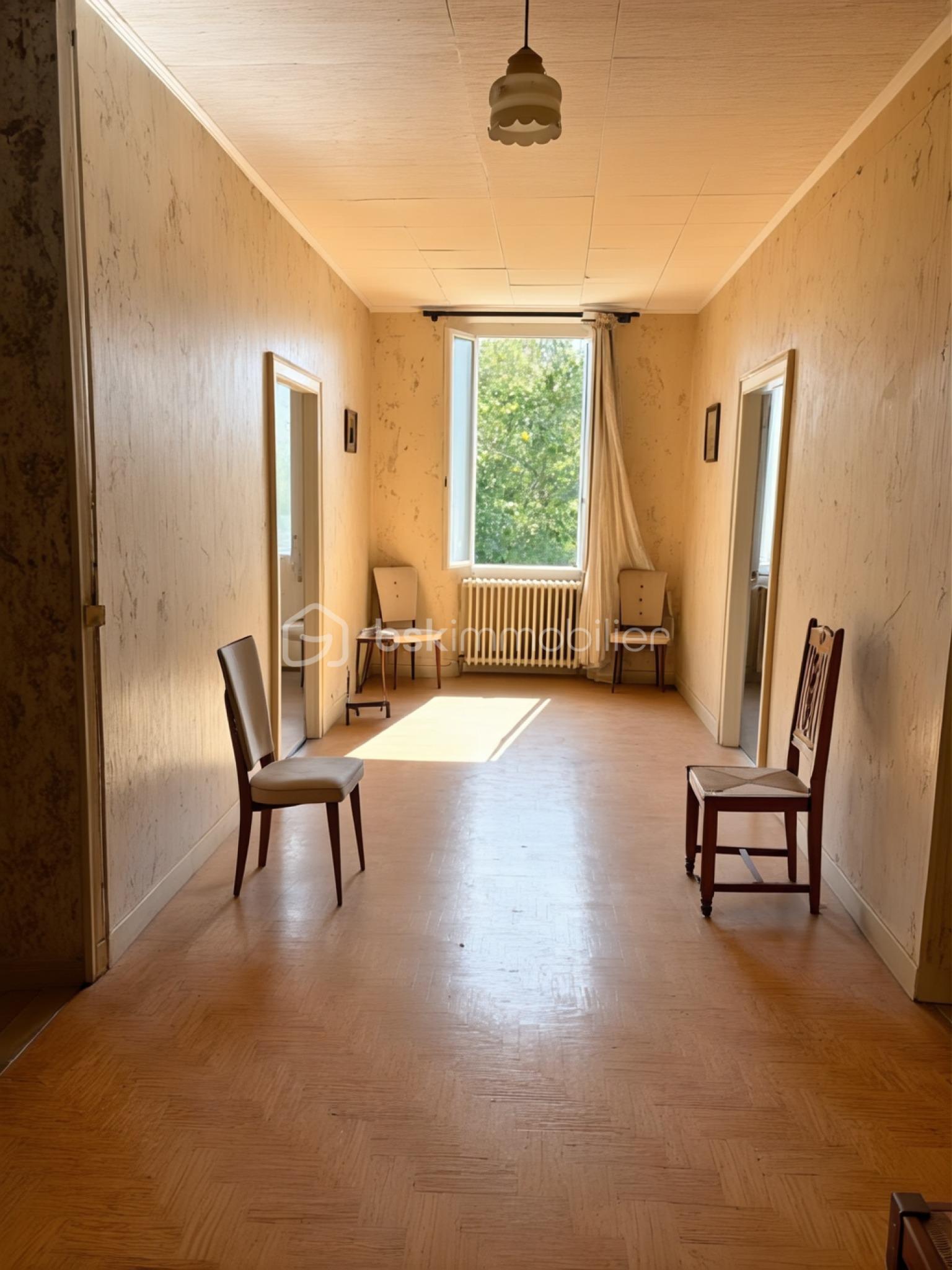 Maison de 207 m² - couloir haut.jpg