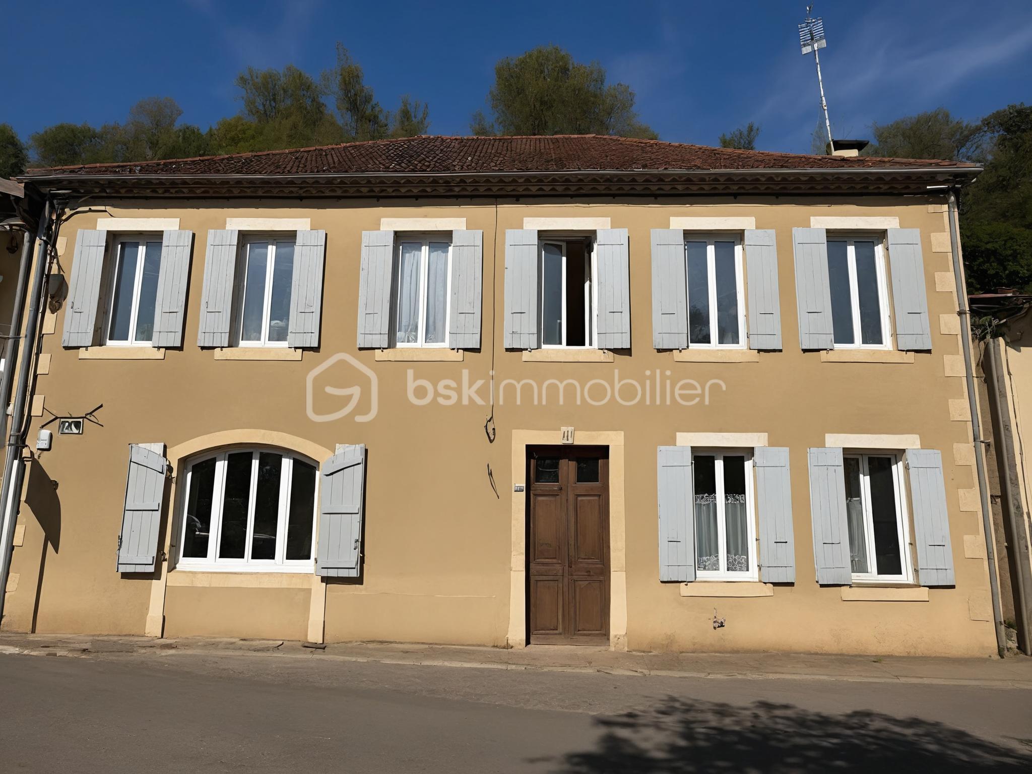 Maison de 207 m² - façade.jpg