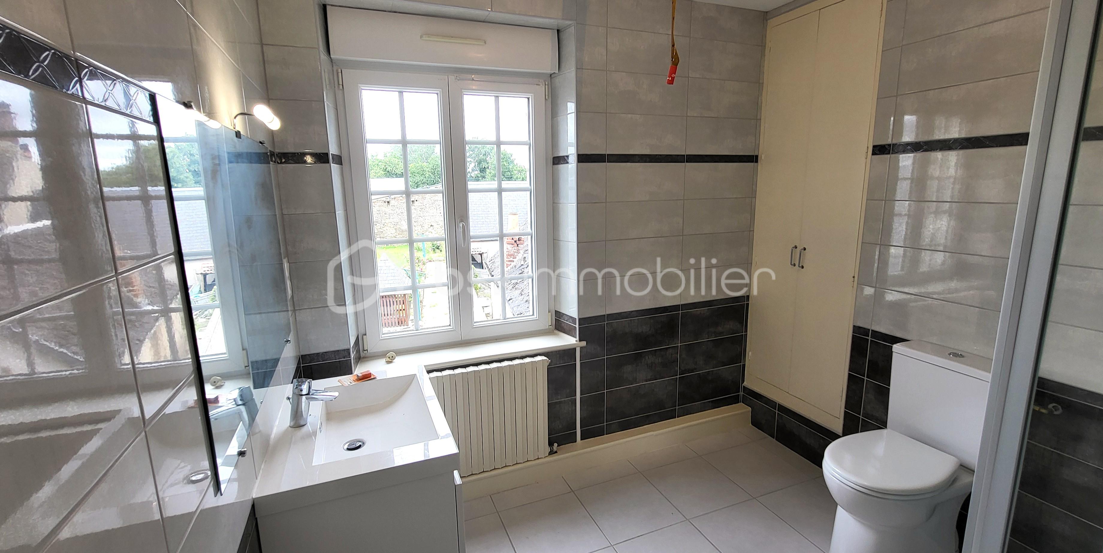 Maison de village de 92 m² - G rue froide sdb étage .jpg